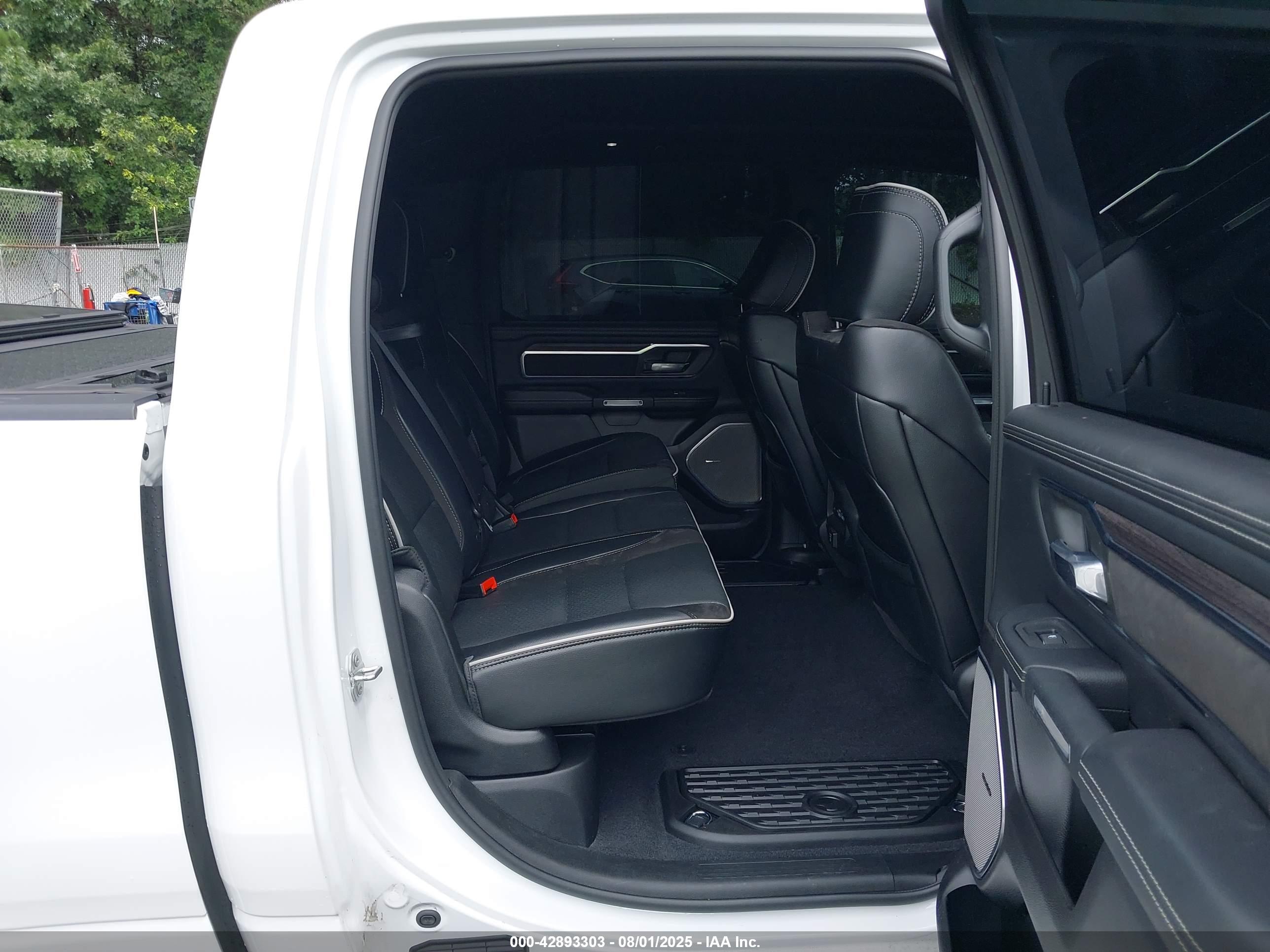RAM 1500 image 8