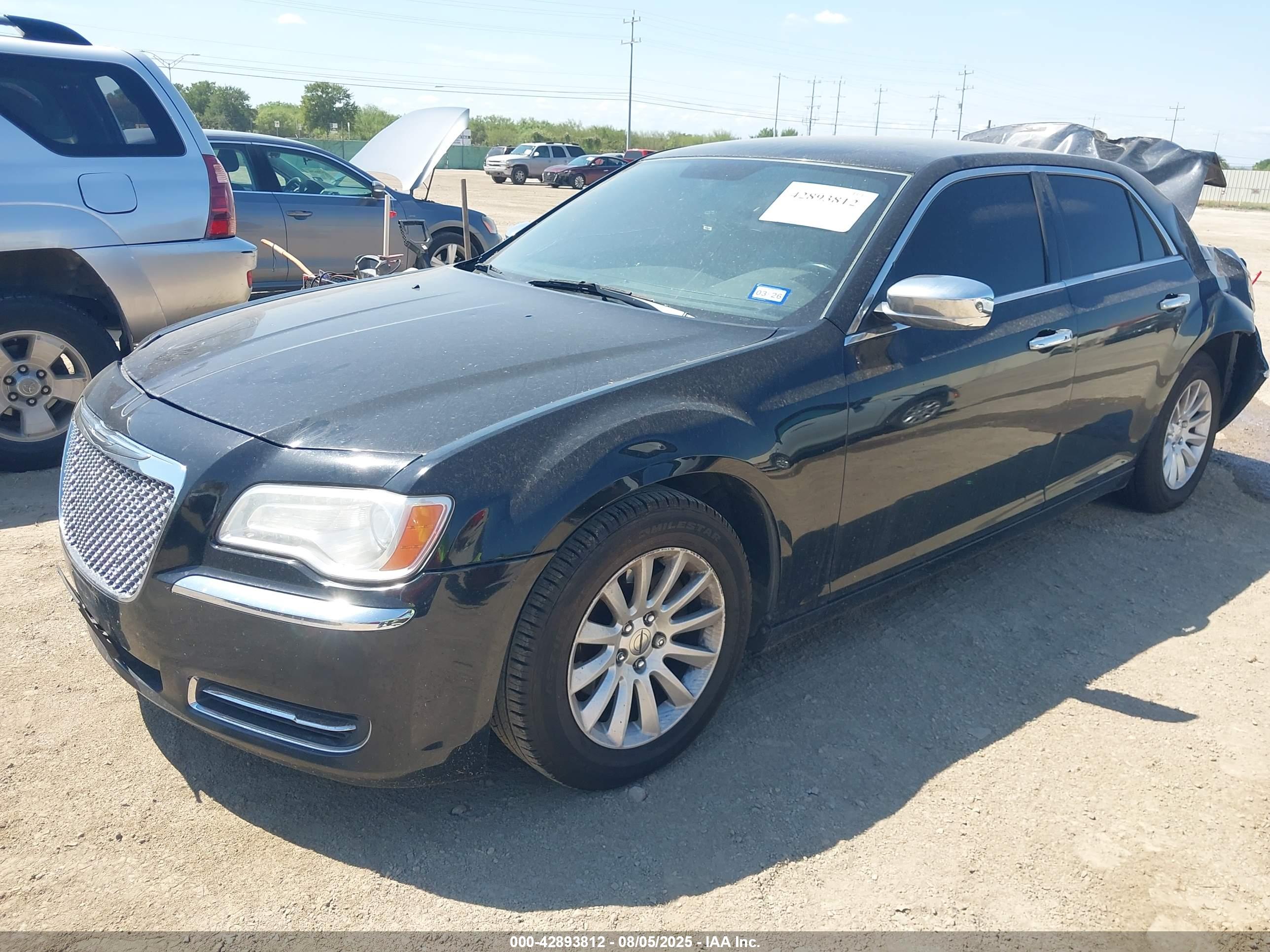 CHRYSLER 300 image 2