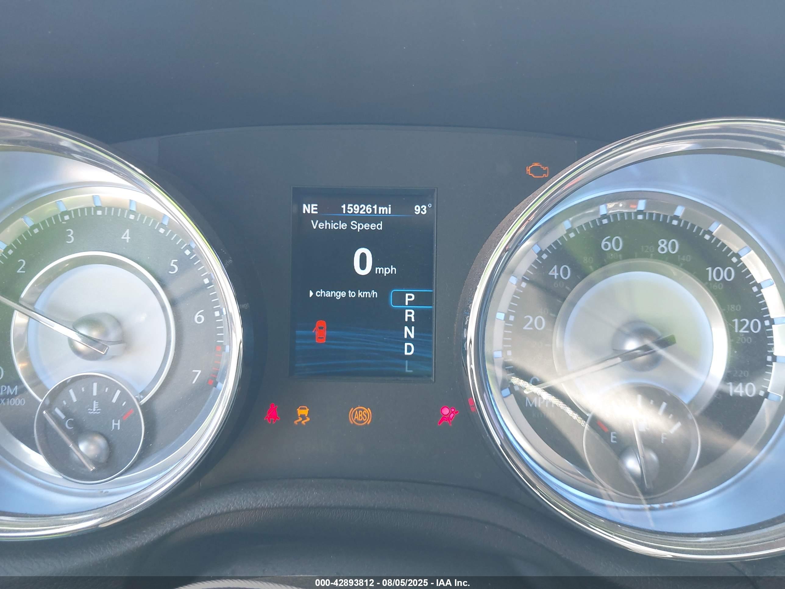 CHRYSLER 300 image 7