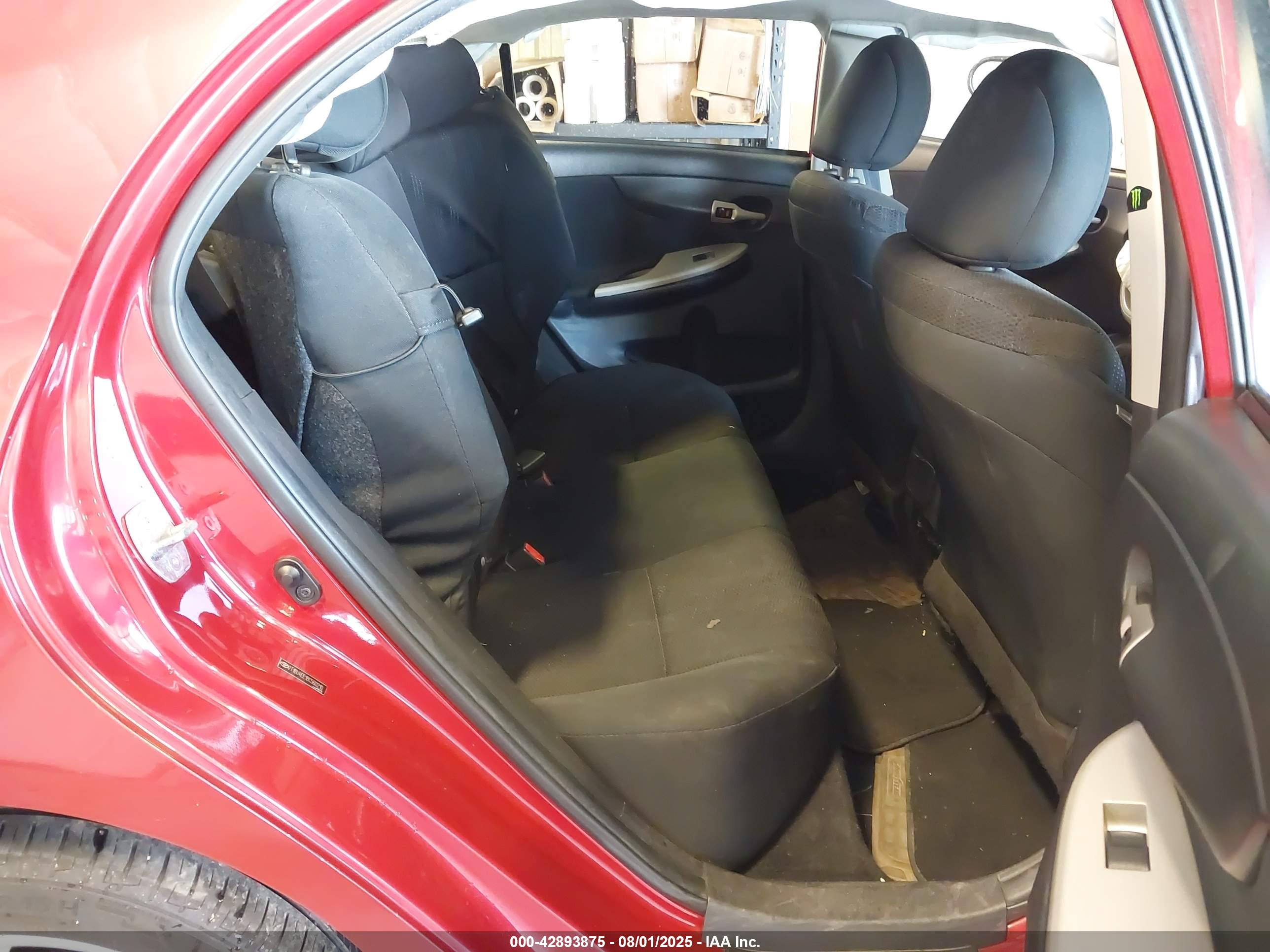 TOYOTA COROLLA image 8