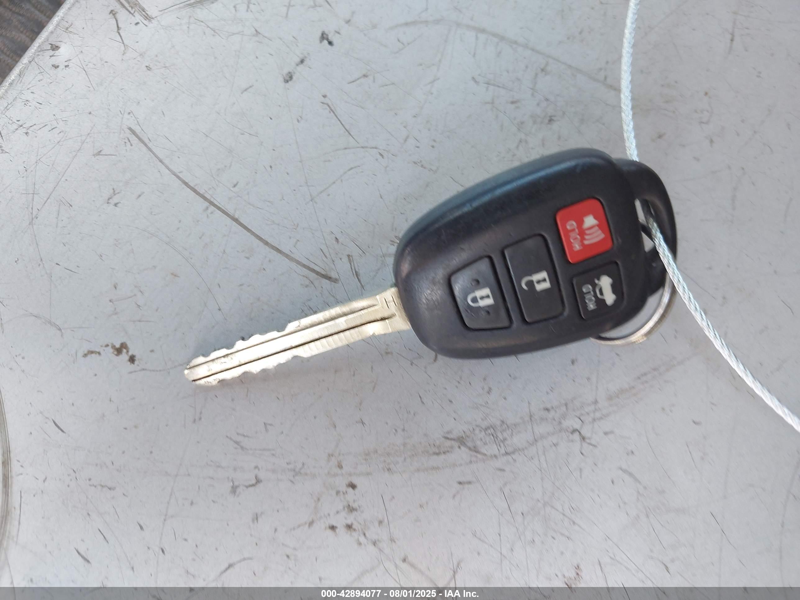 TOYOTA COROLLA image 11