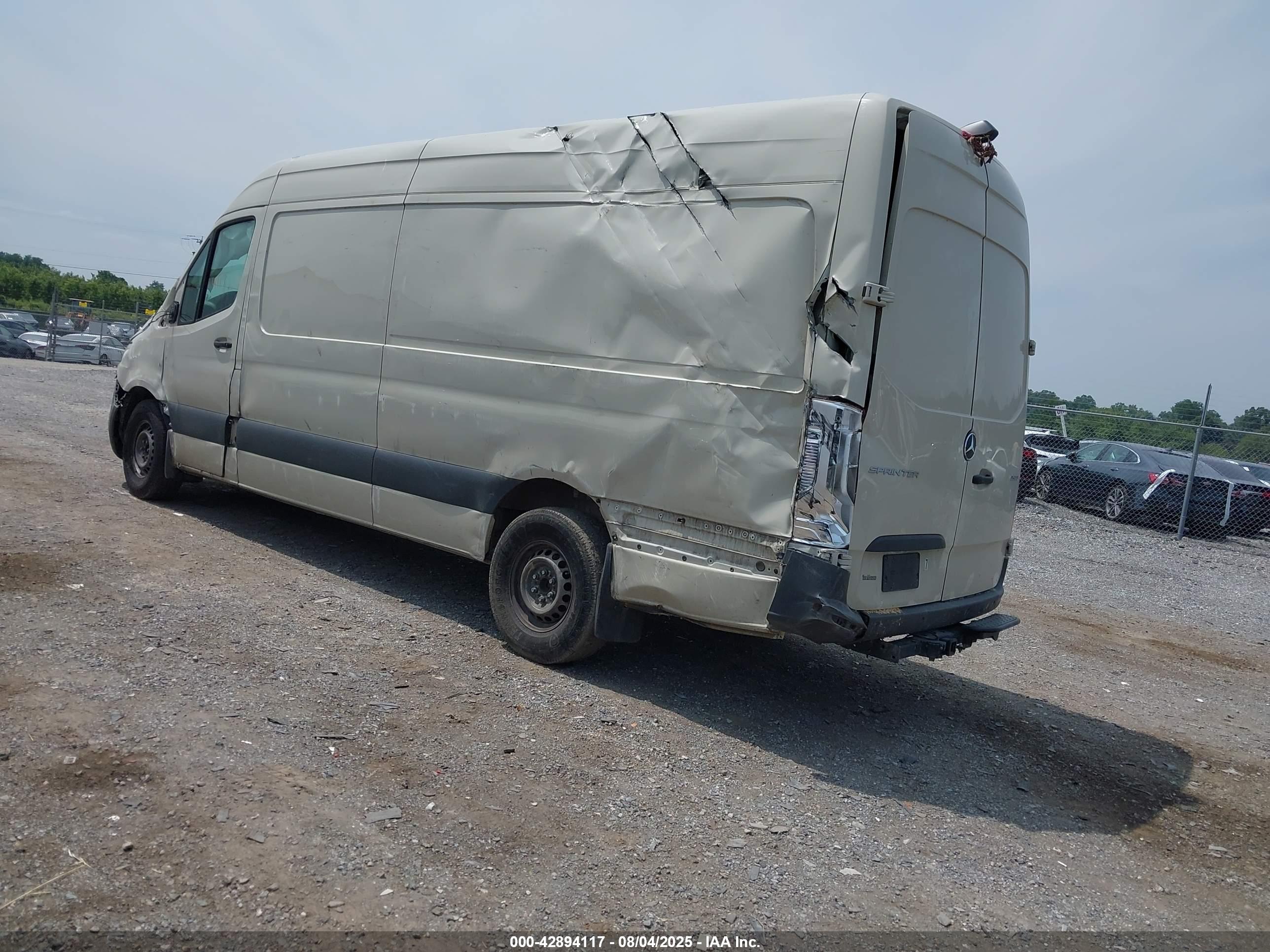 MERCEDES-BENZ SPRINTER image 3