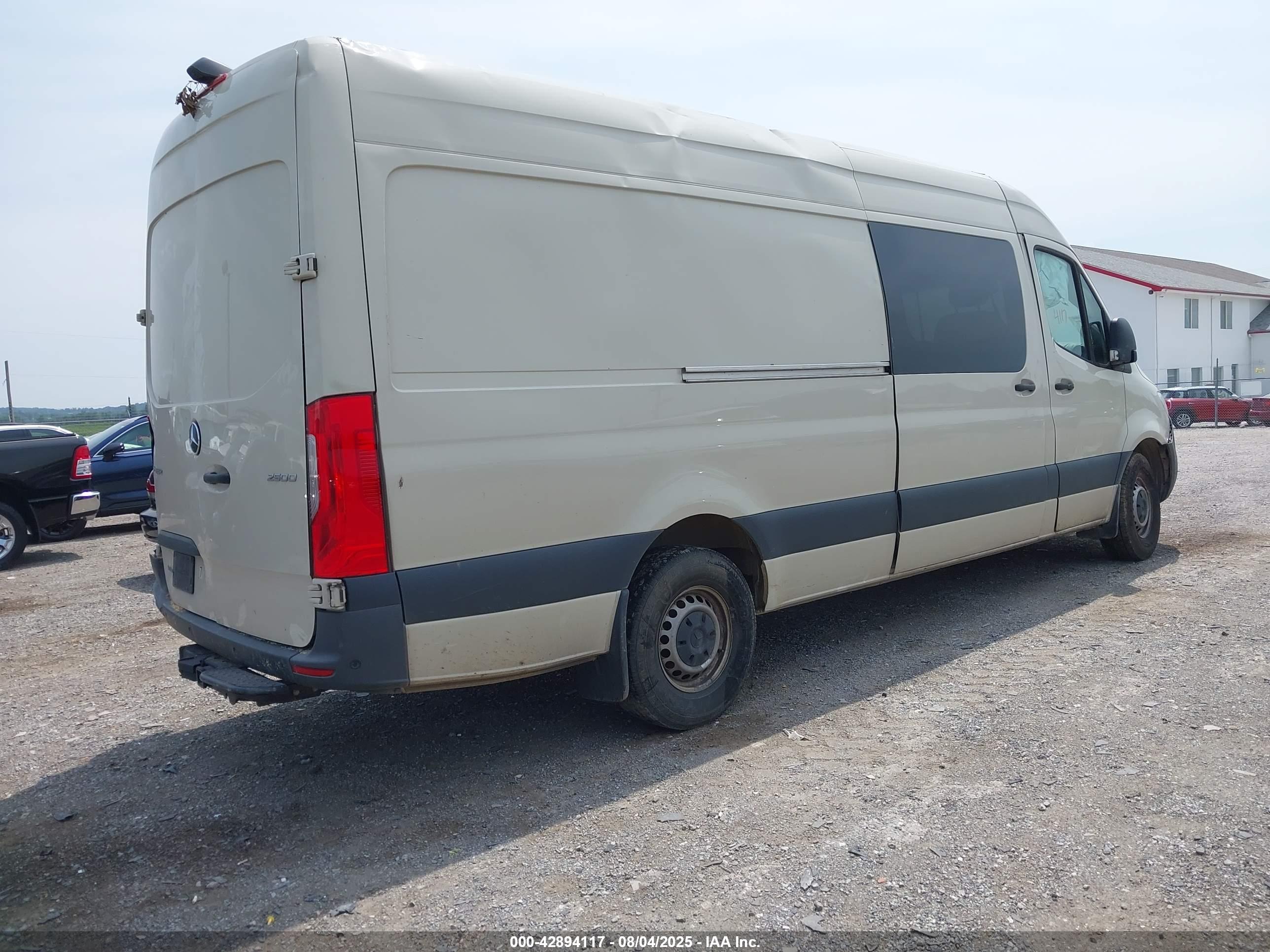 MERCEDES-BENZ SPRINTER image 4