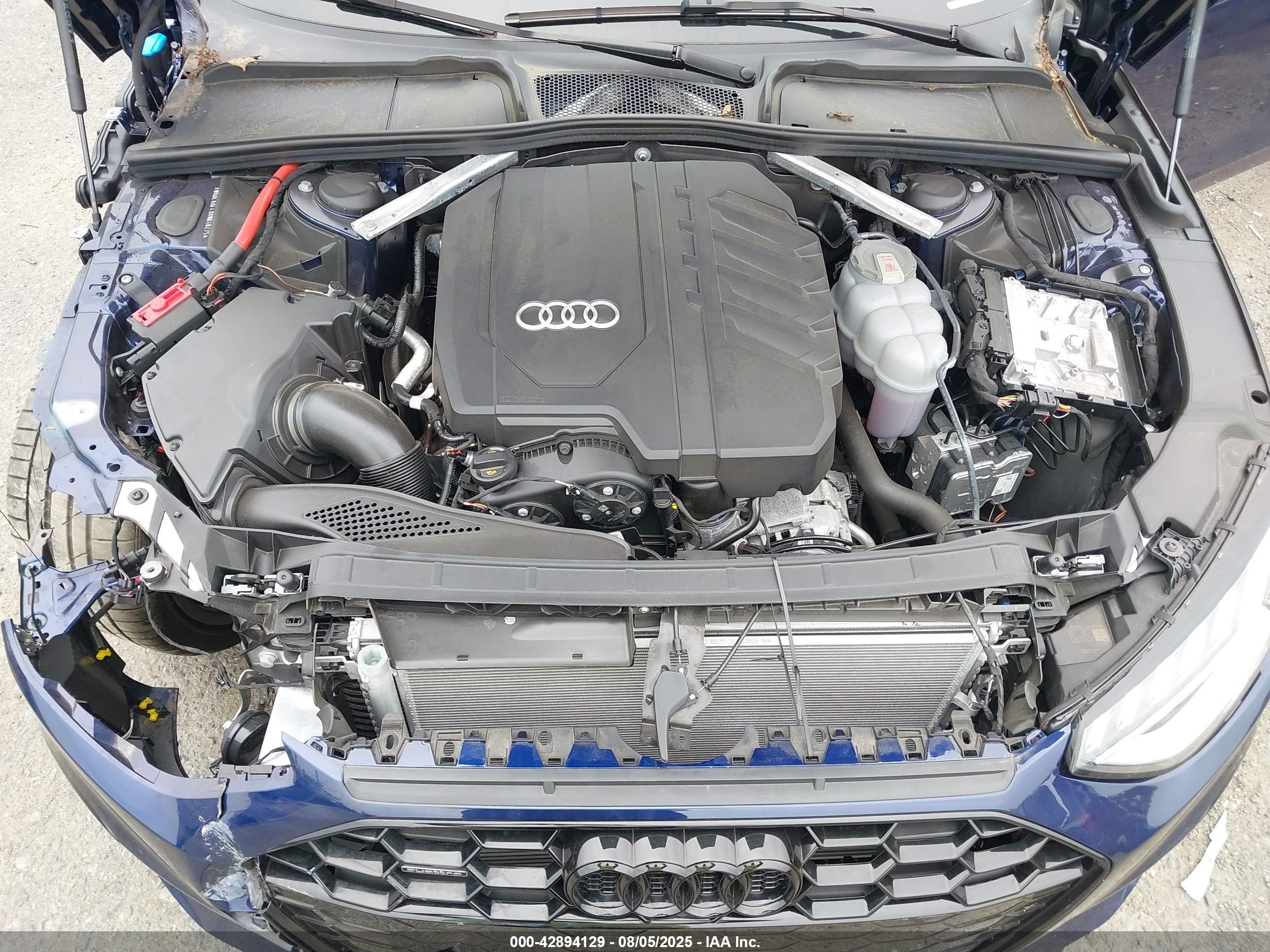 AUDI A4 image 10
