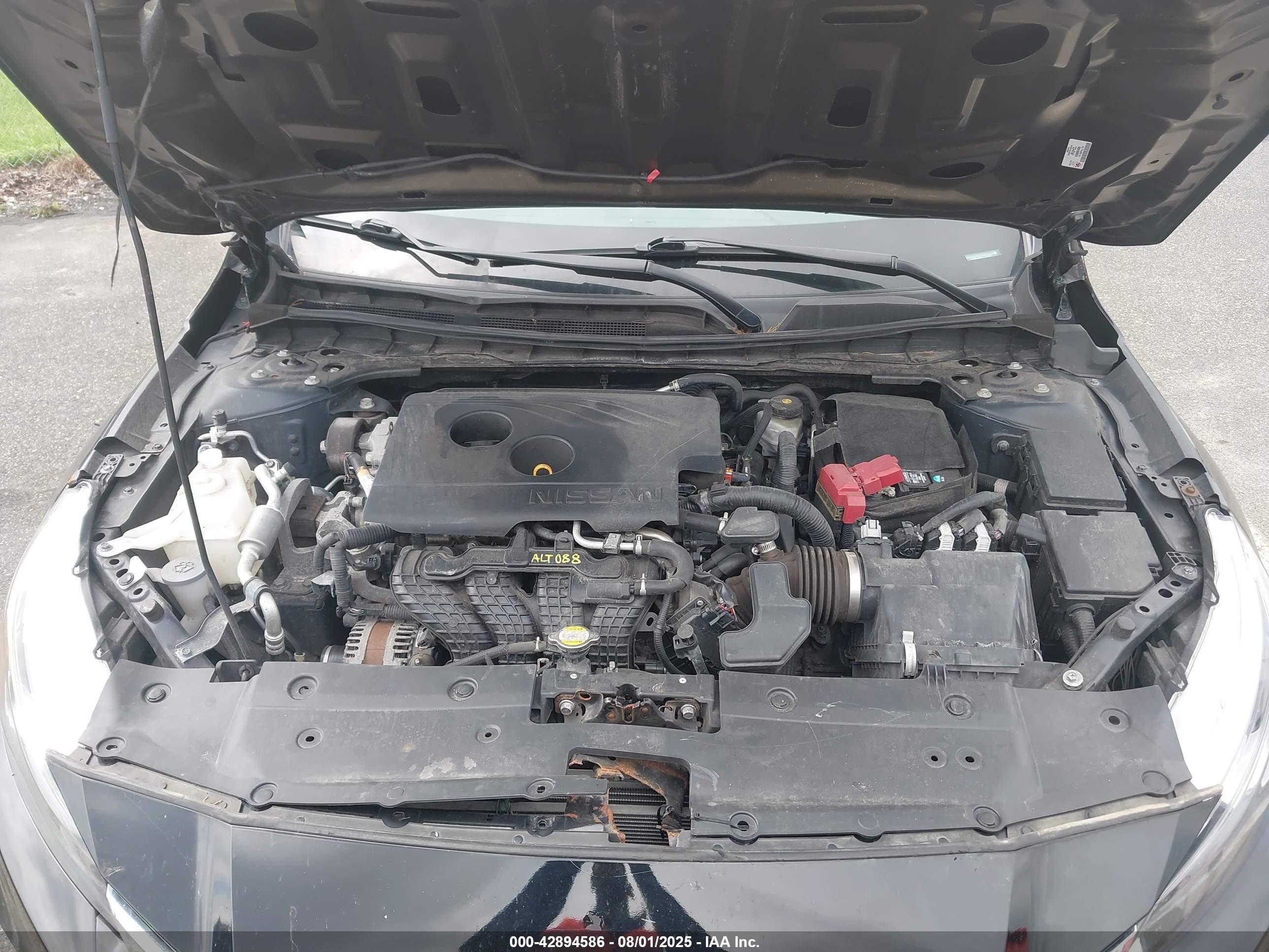 NISSAN ALTIMA image 10