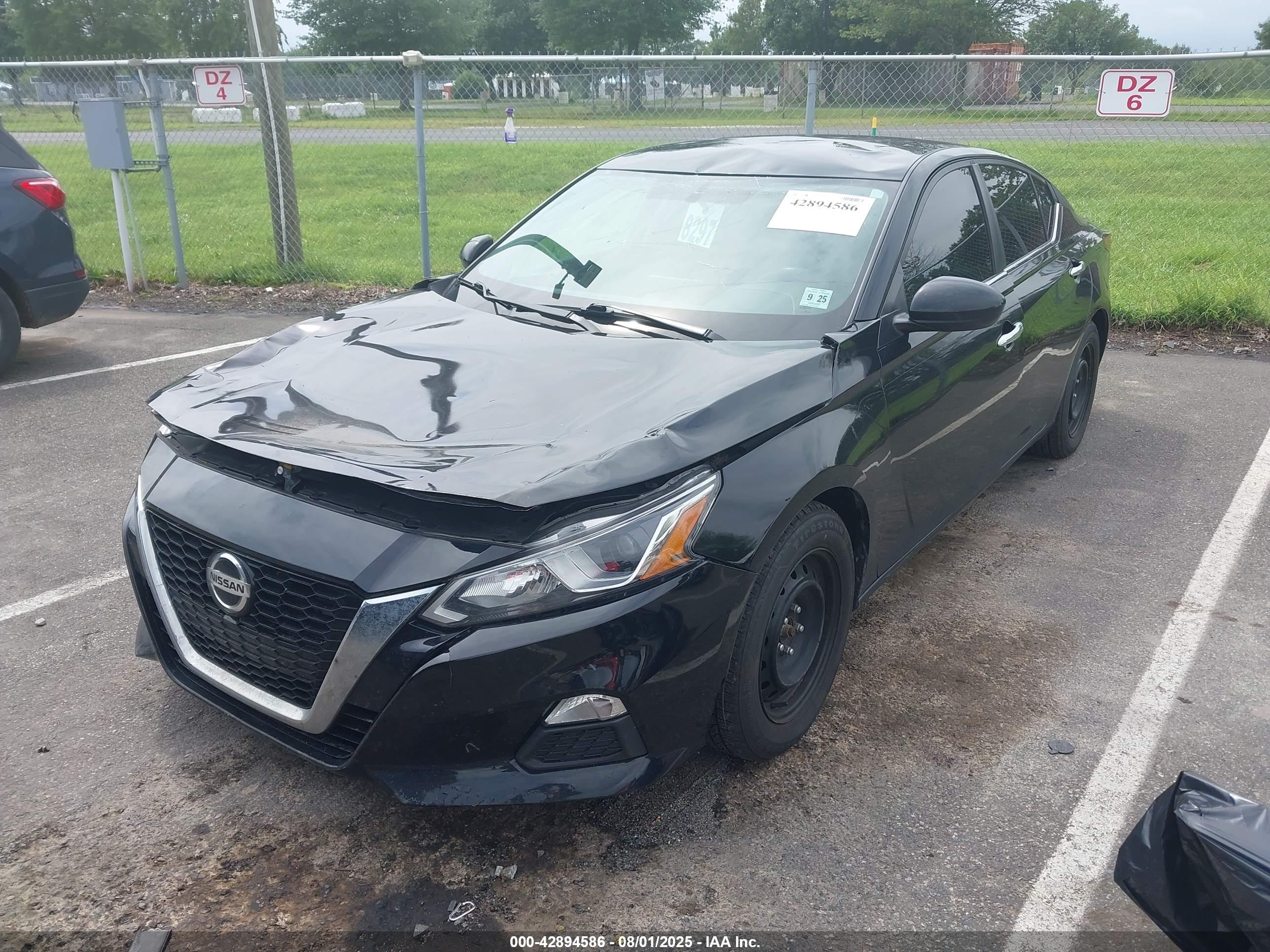 NISSAN ALTIMA image 2