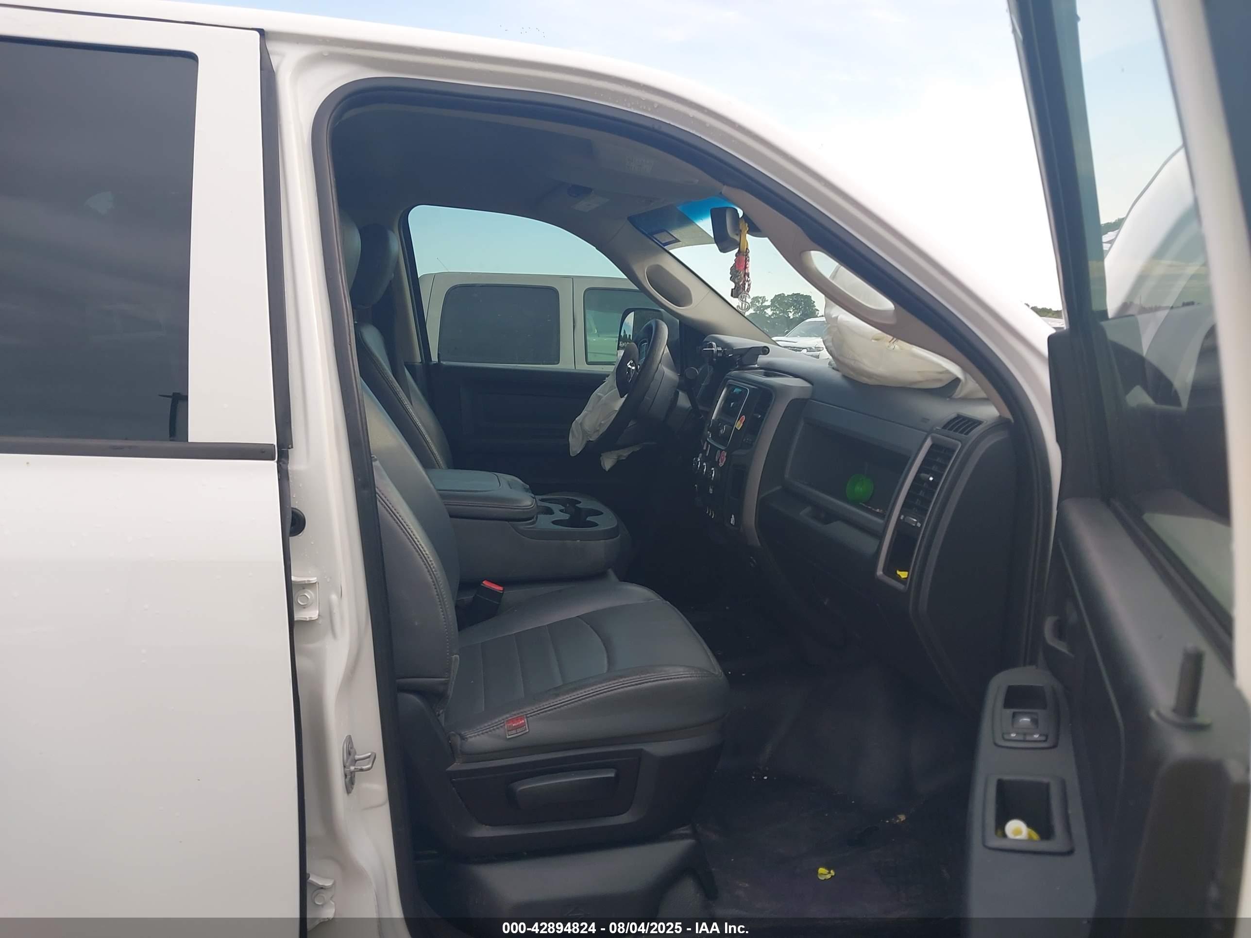 RAM 2500 image 5
