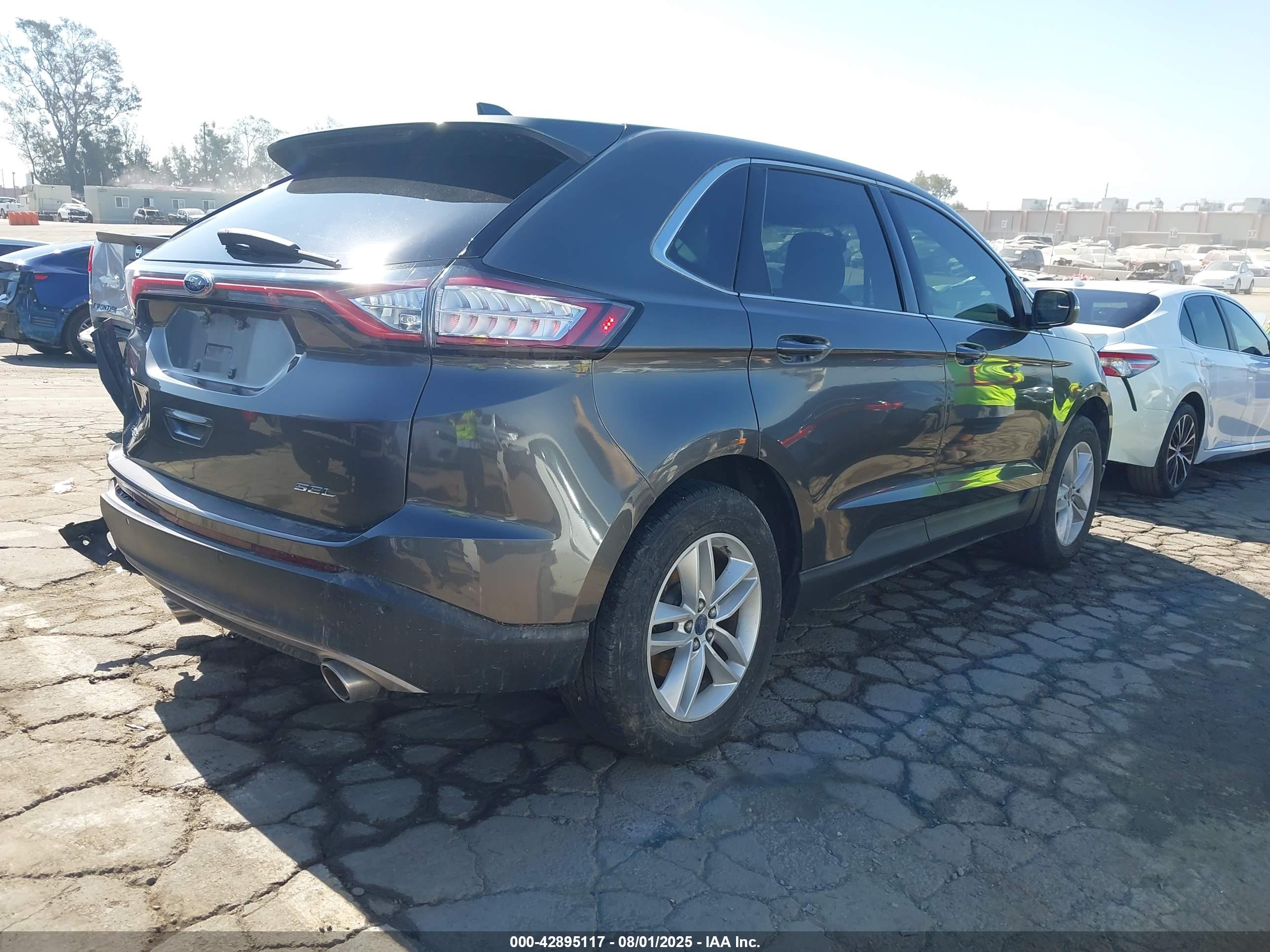 FORD EDGE image 4