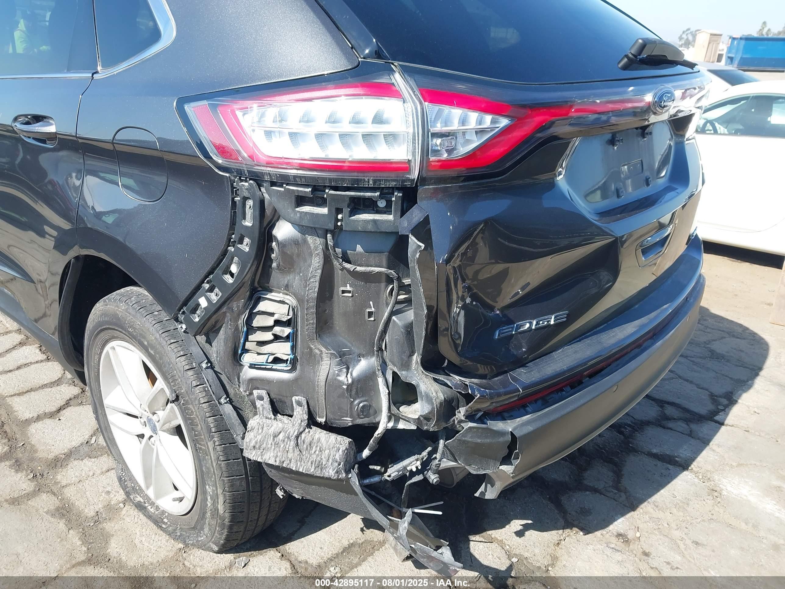 FORD EDGE image 6