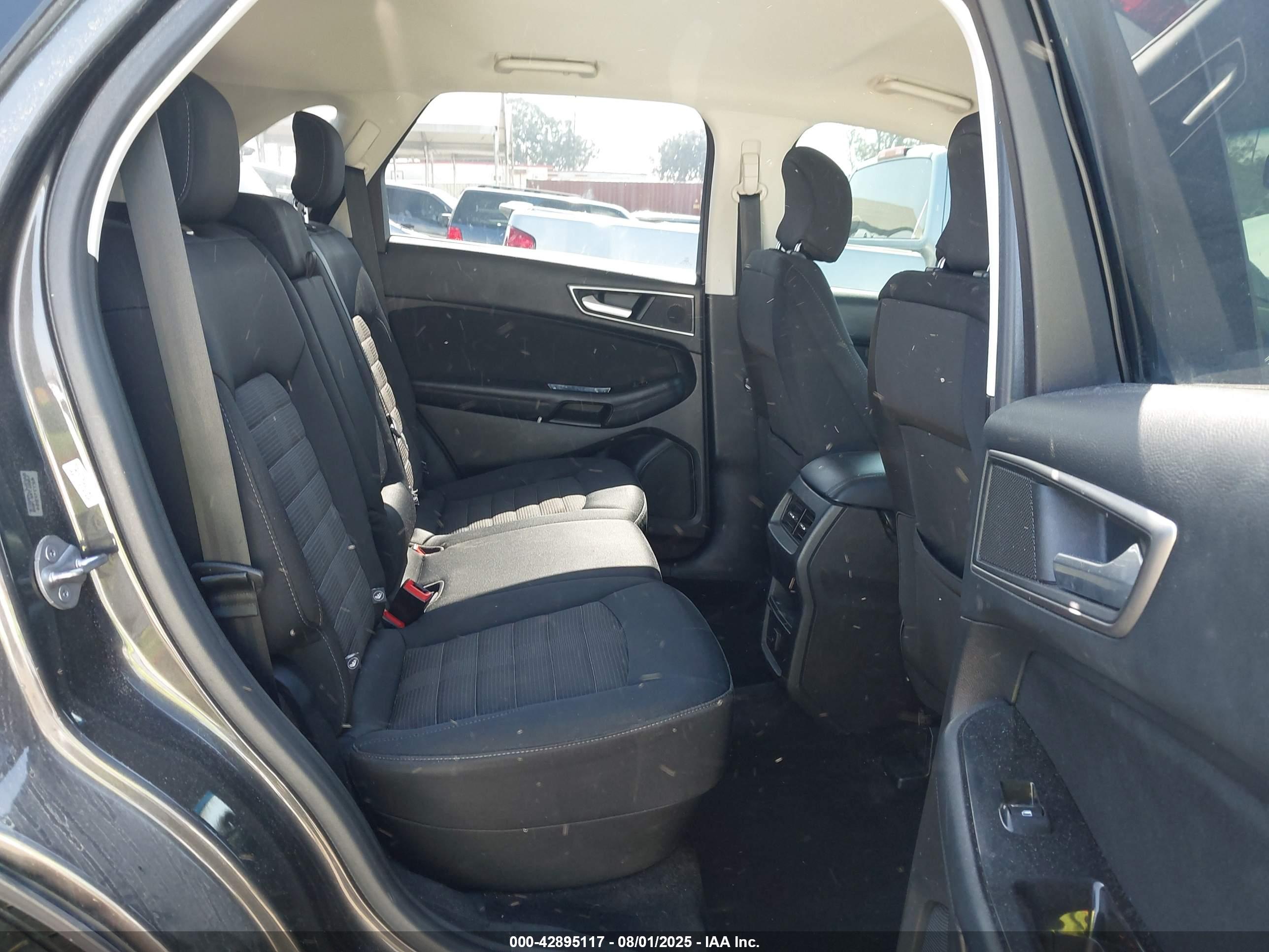 FORD EDGE image 8