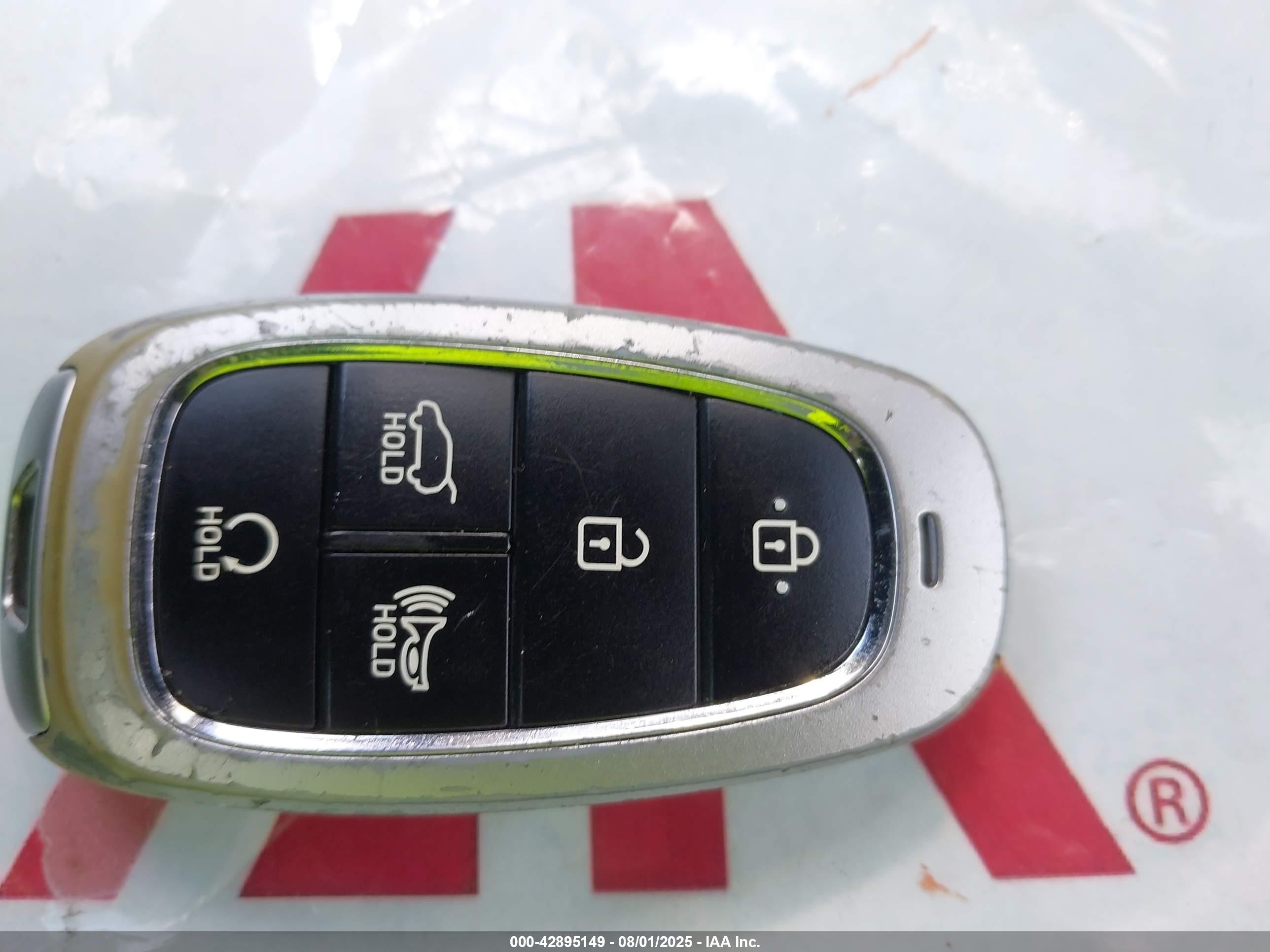 HYUNDAI TUCSON image 11