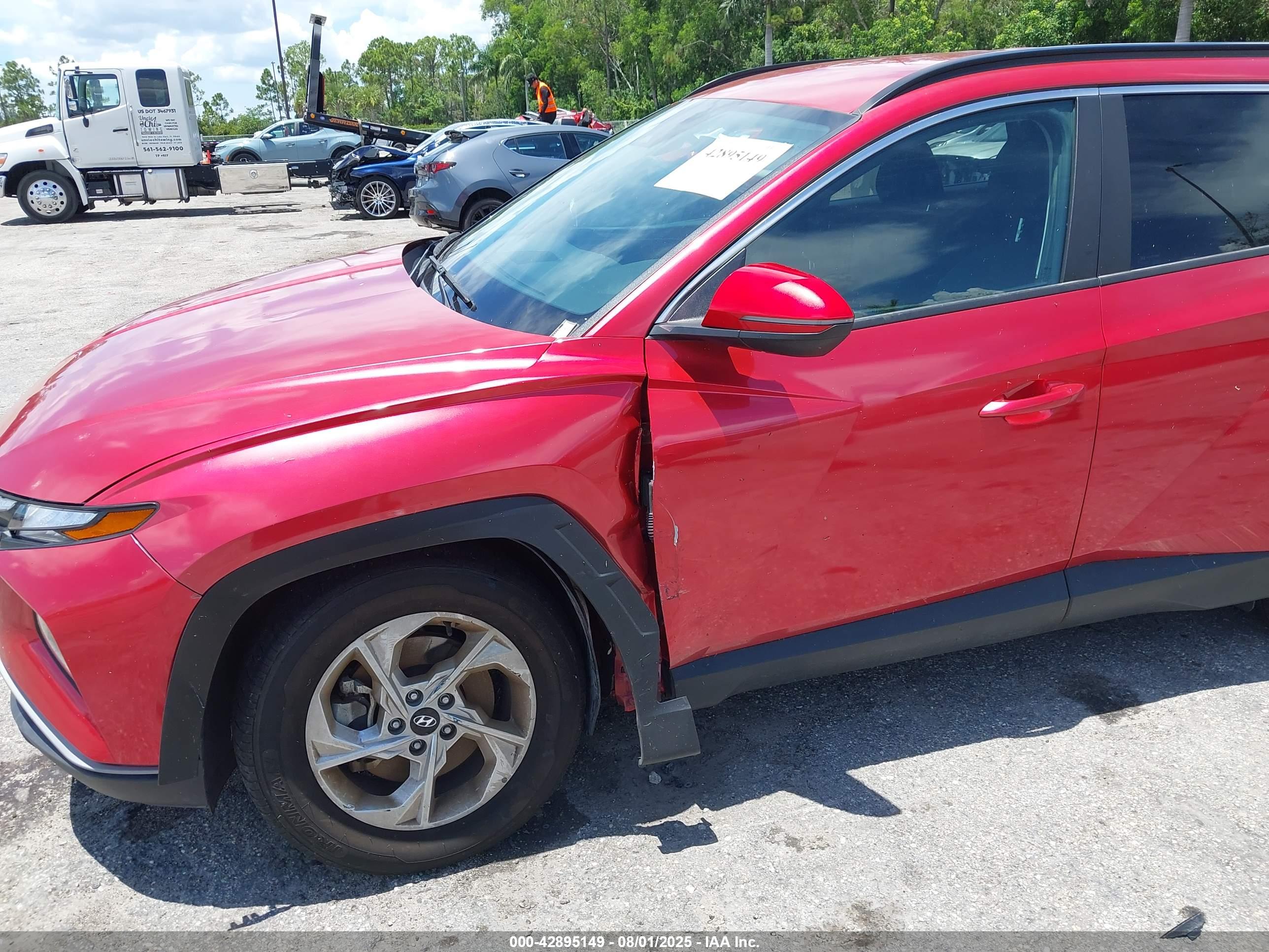 HYUNDAI TUCSON image 6