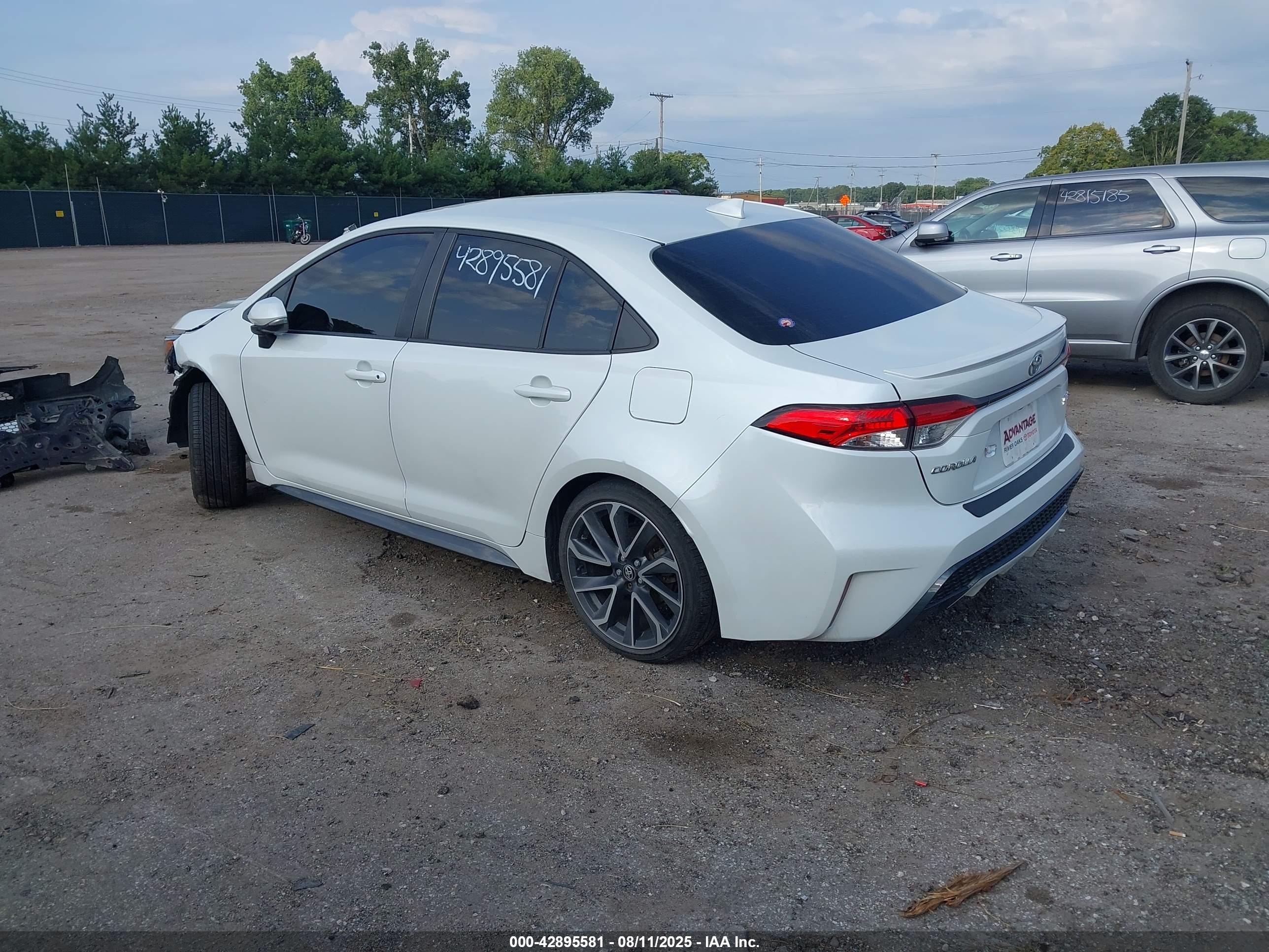 TOYOTA COROLLA image 3