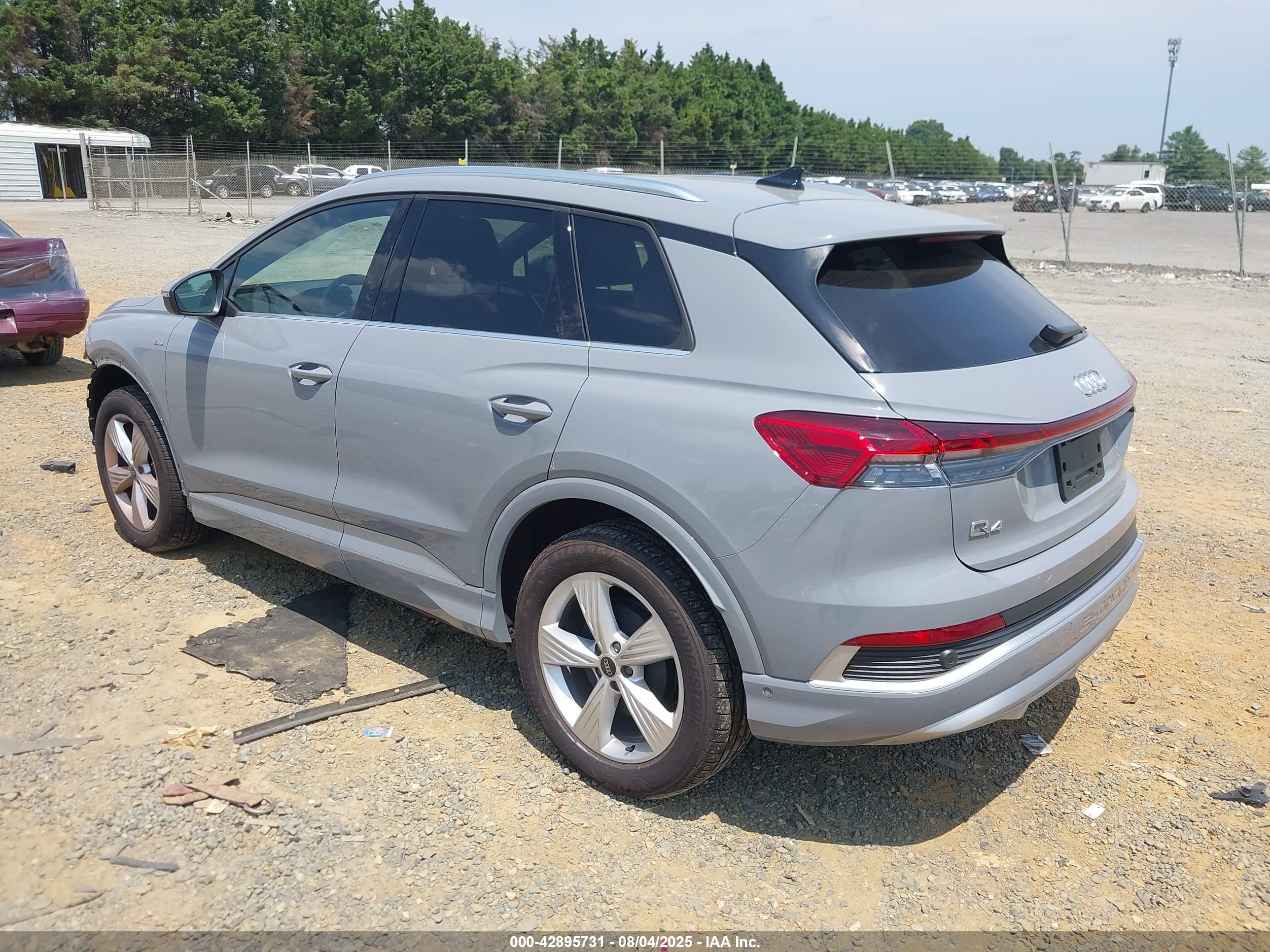 AUDI Q4 image 3