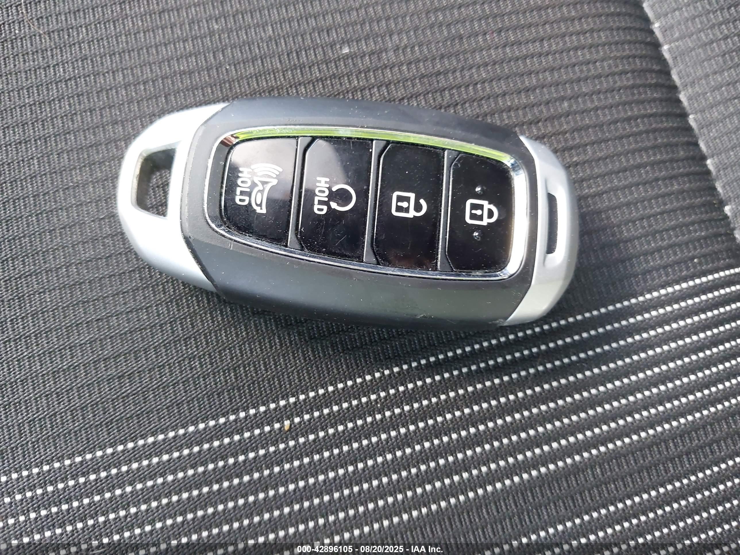 HYUNDAI VENUE image 11