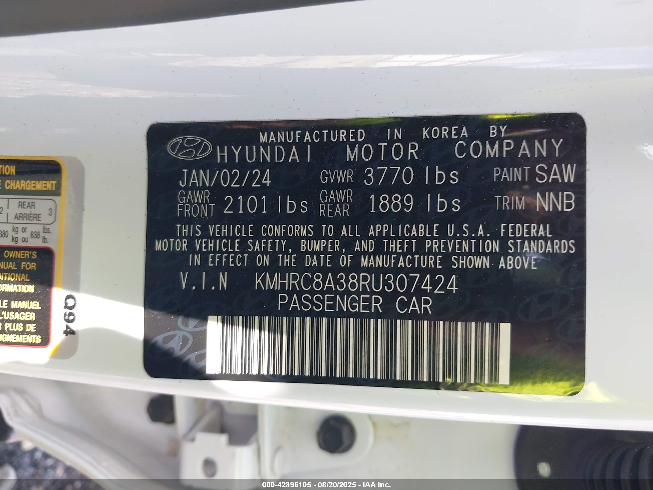 HYUNDAI VENUE image 9