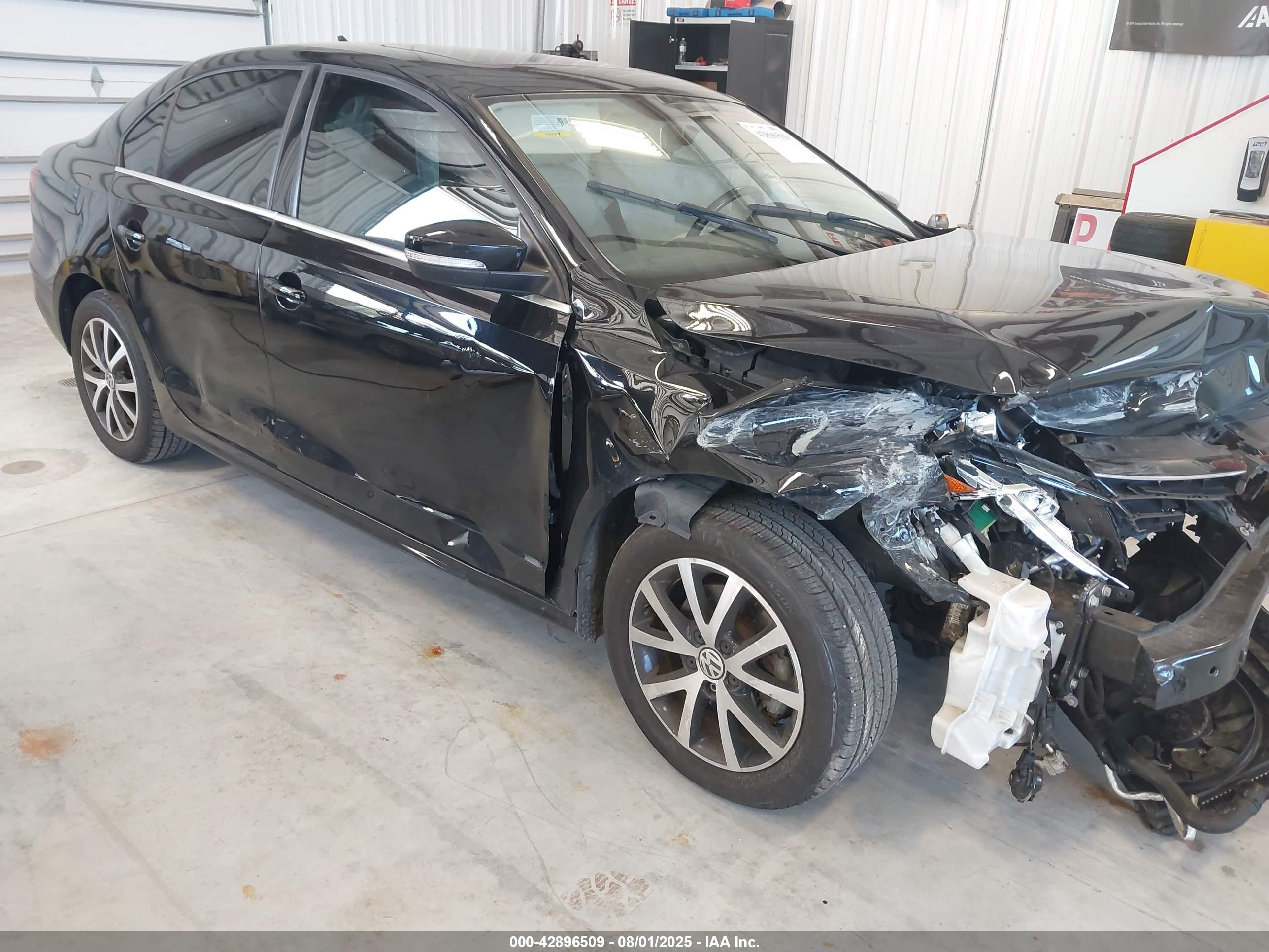VOLKSWAGEN JETTA image 6
