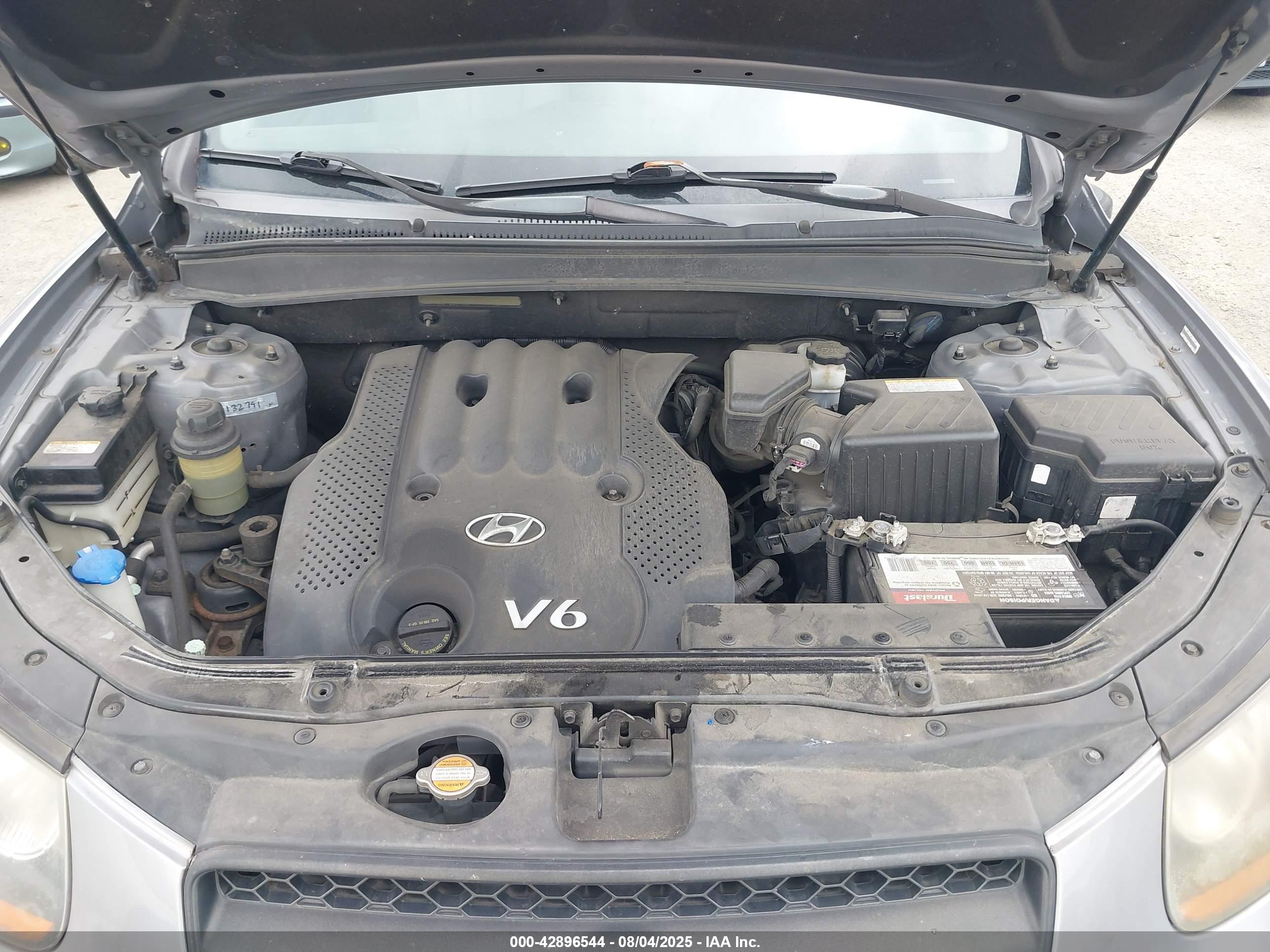 HYUNDAI SANTA image 10