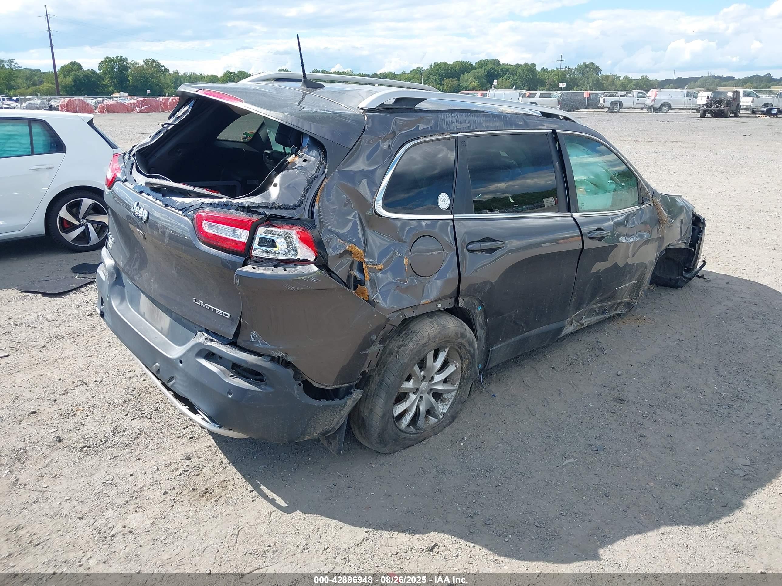 JEEP CHEROKEE image 4