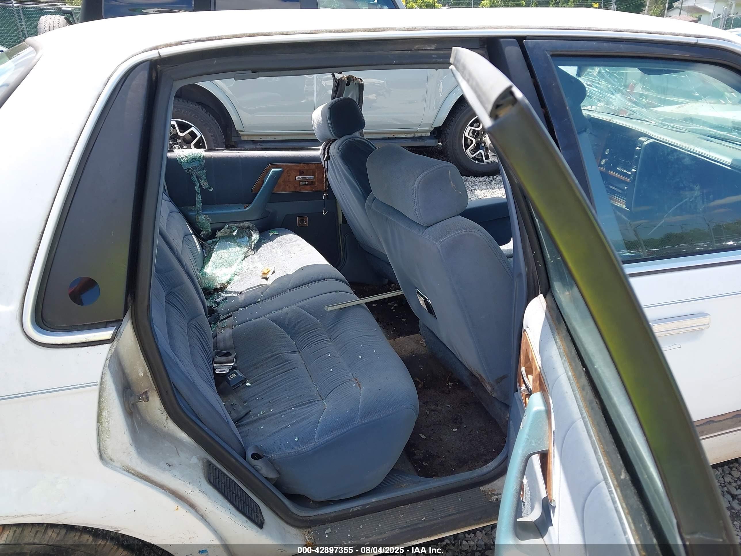 BUICK CENTURY image 8