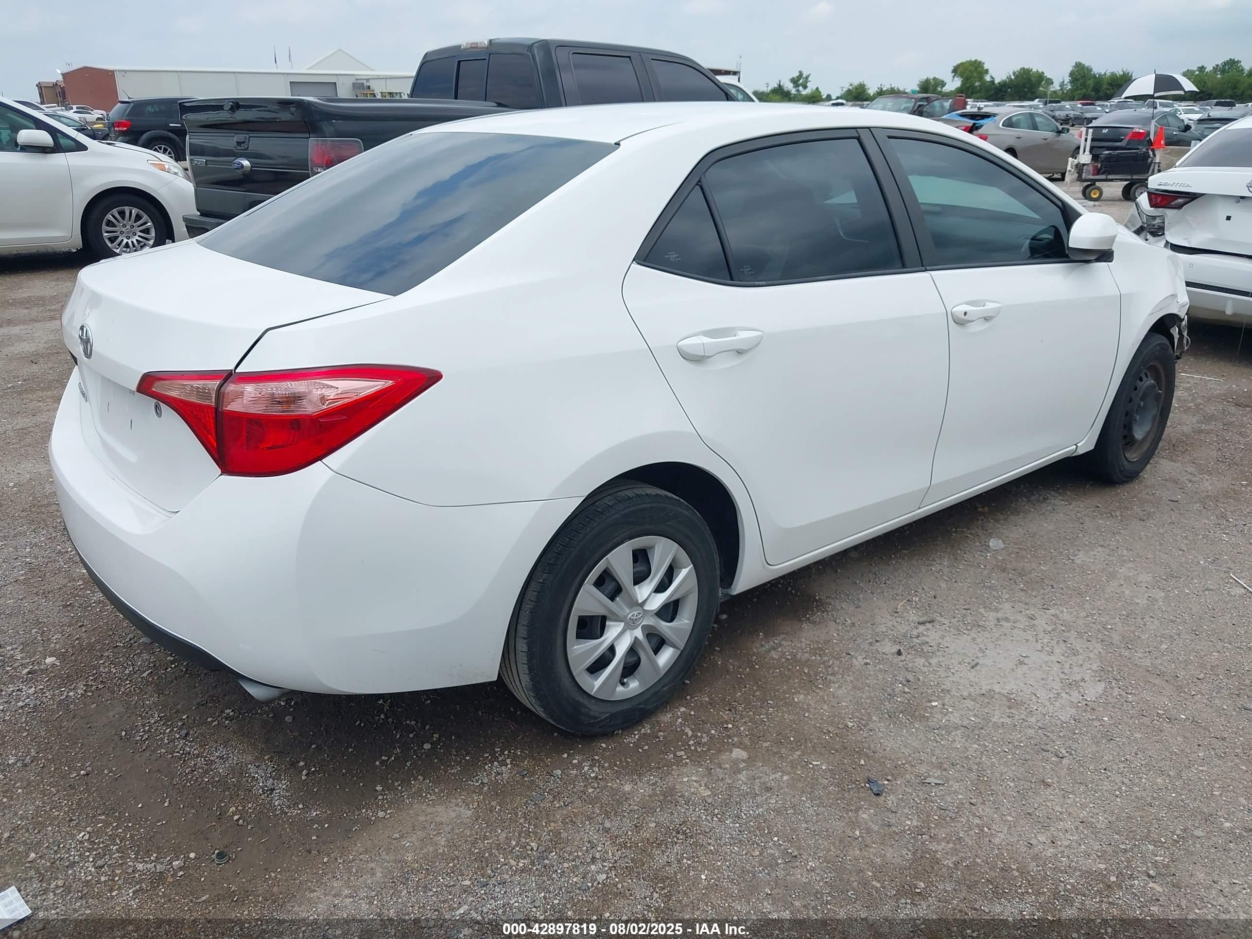 TOYOTA COROLLA image 4