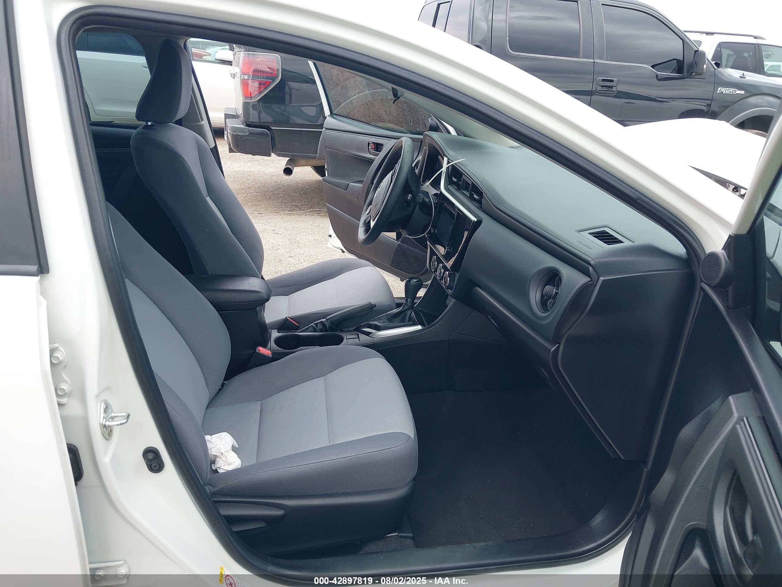 TOYOTA COROLLA image 5