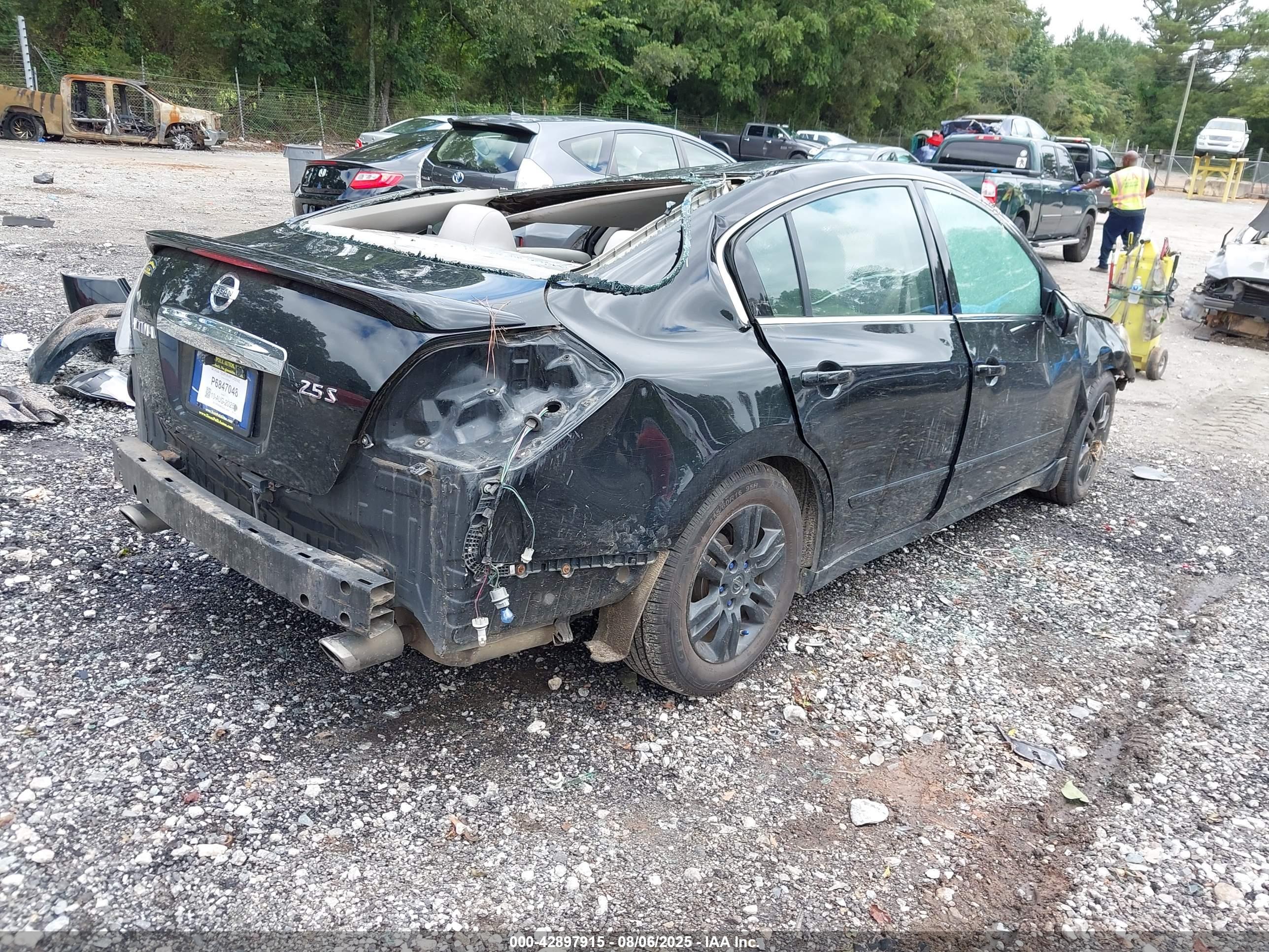 NISSAN ALTIMA image 4