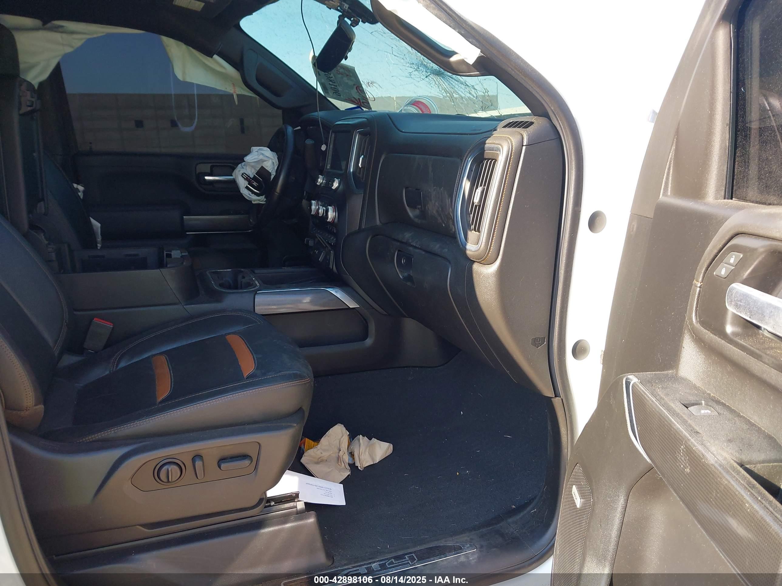 GMC SIERRA image 5