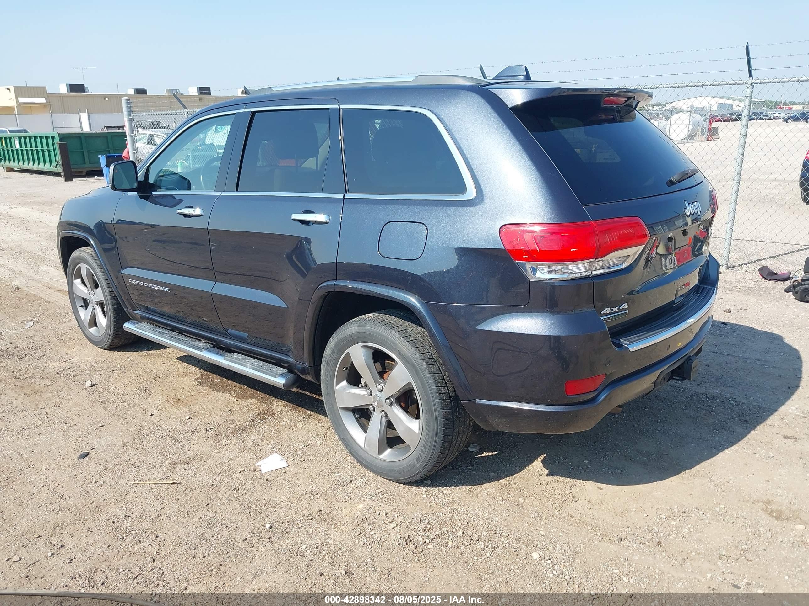 JEEP GRAND image 3
