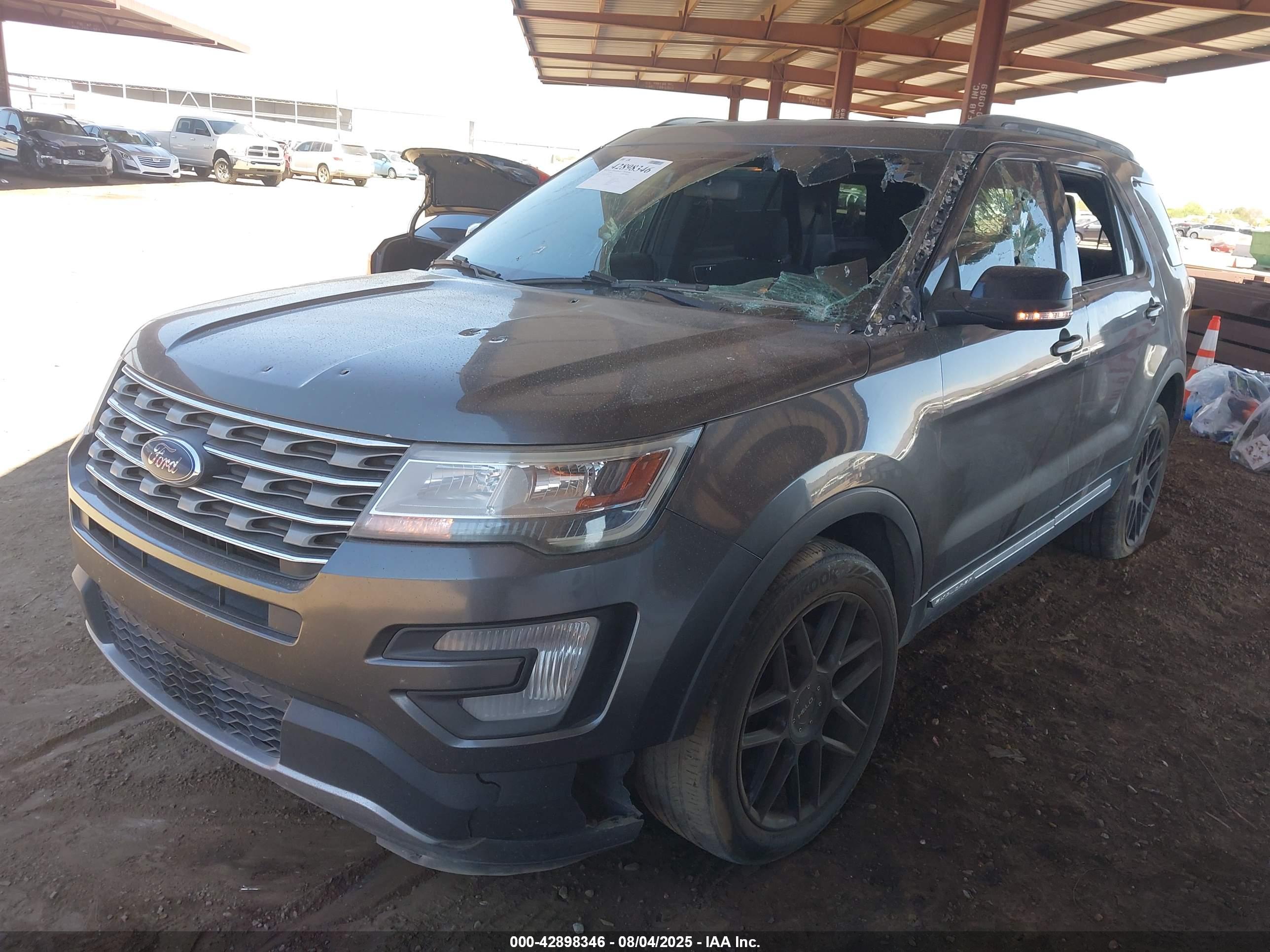 FORD EXPLORER image 2