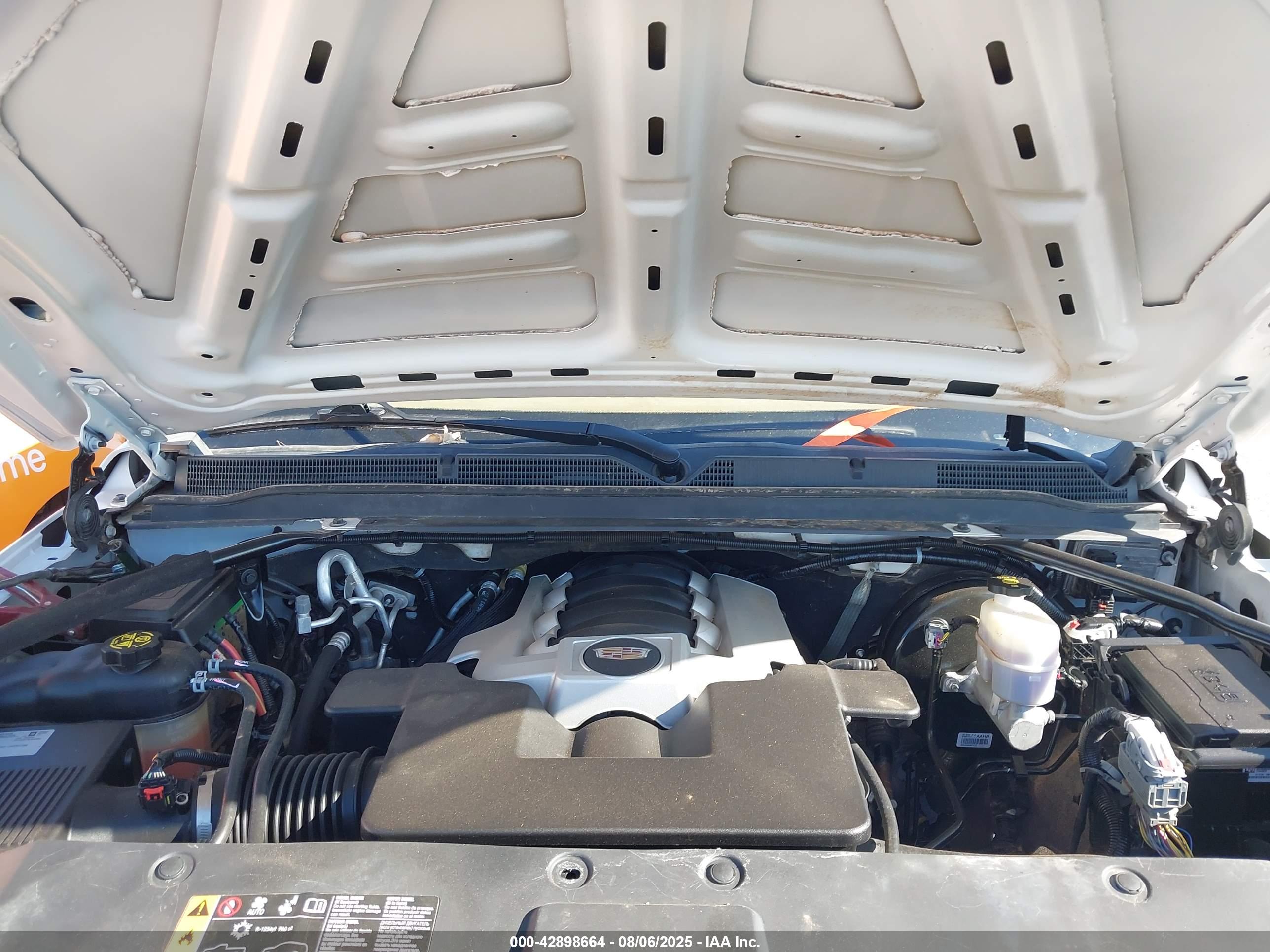 CADILLAC ESCALADE image 10
