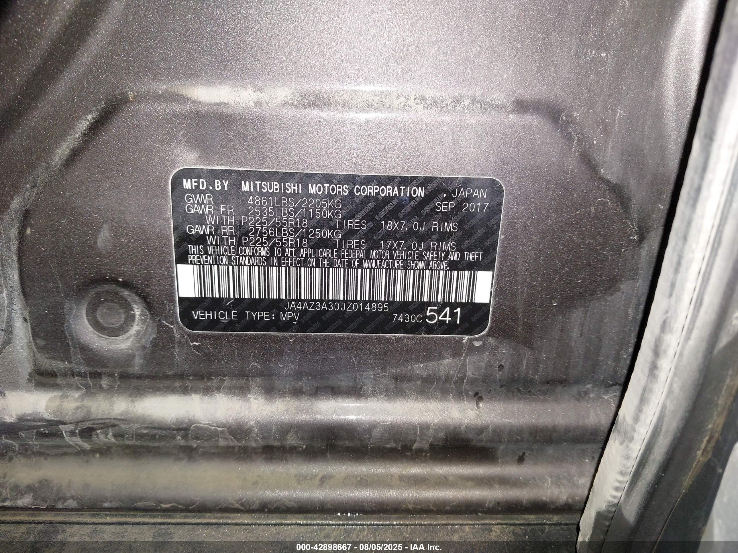 MITSUBISHI OUTLANDER image 9