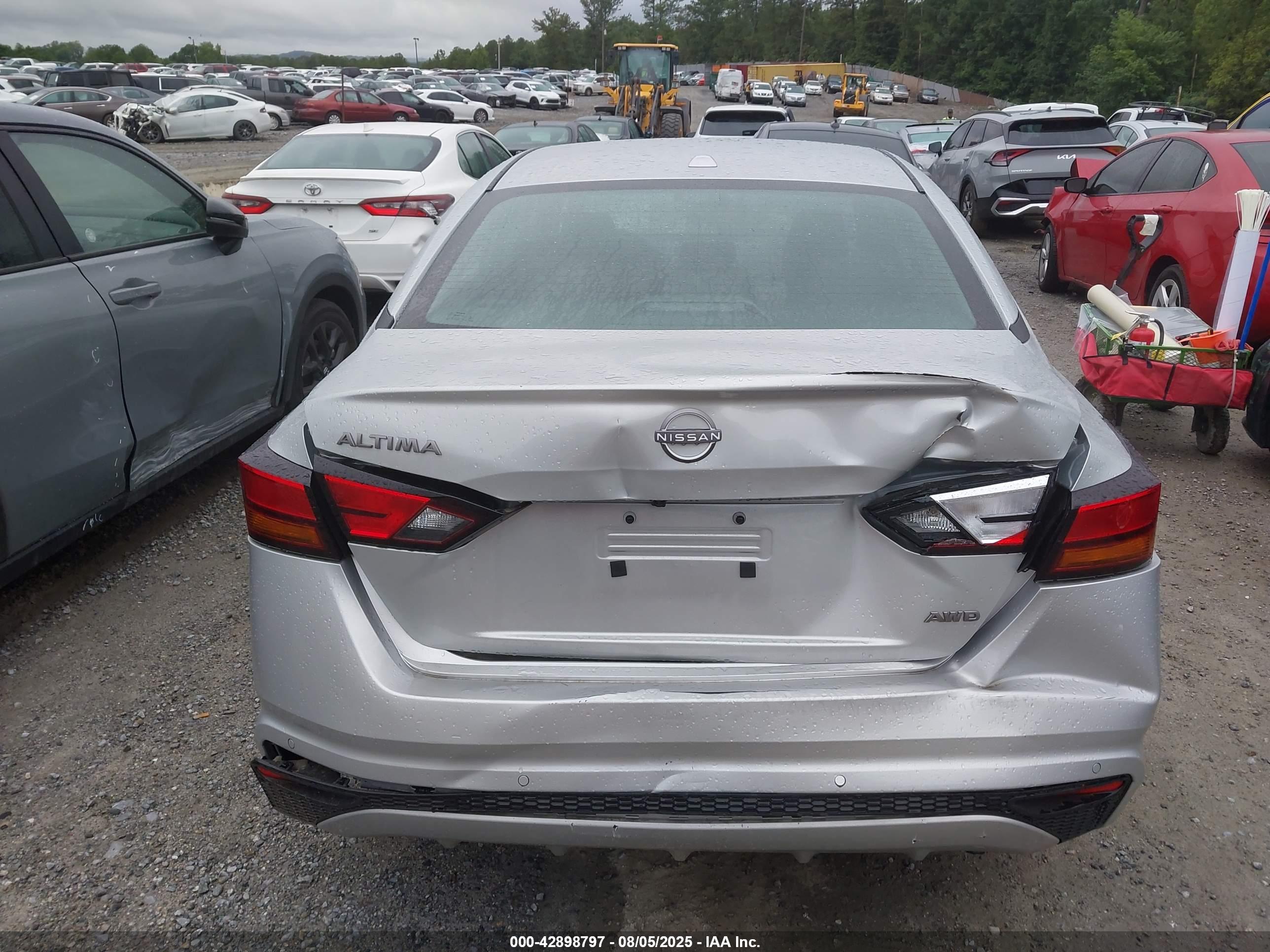NISSAN ALTIMA image 6