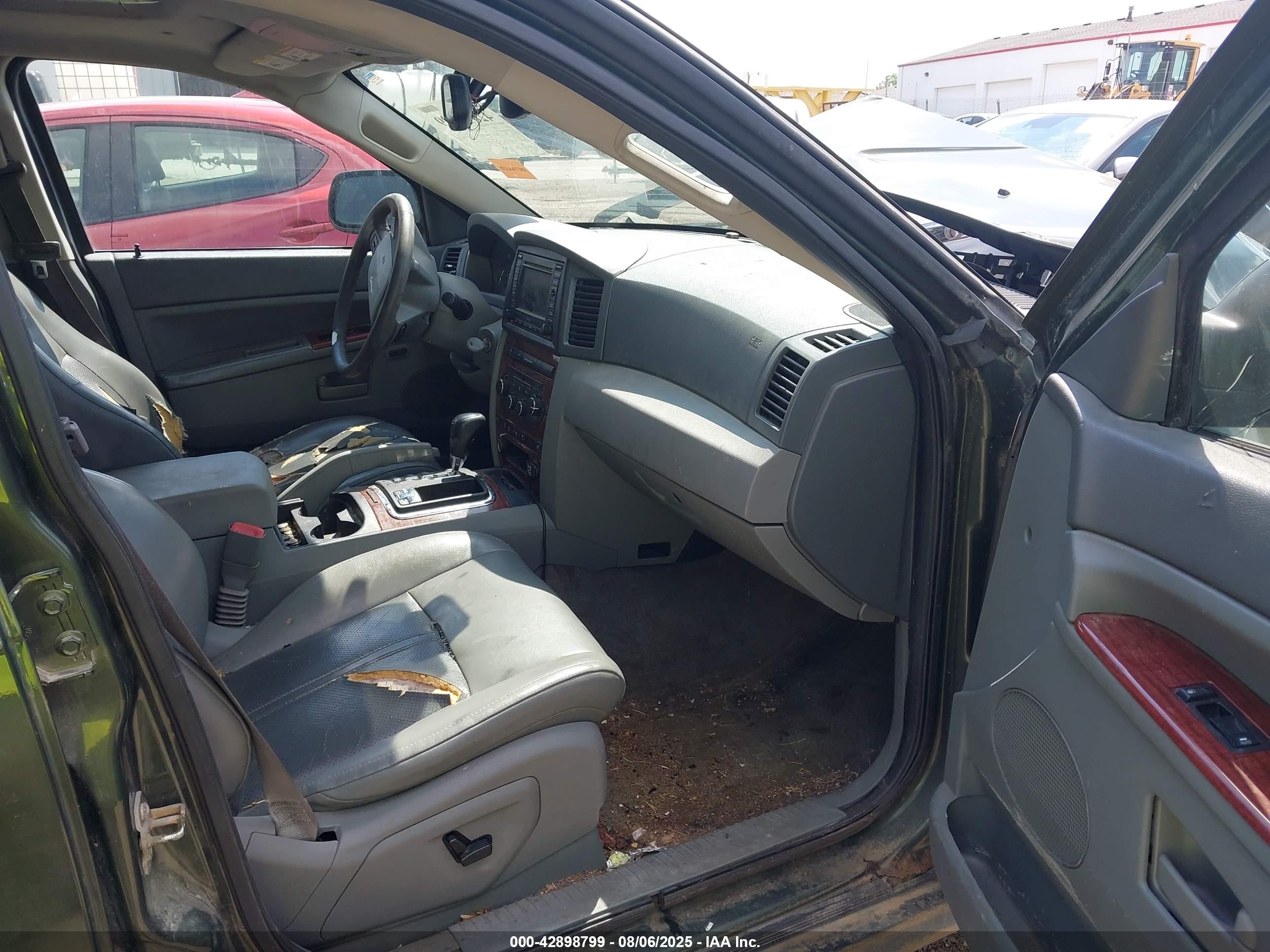 JEEP GRAND image 5