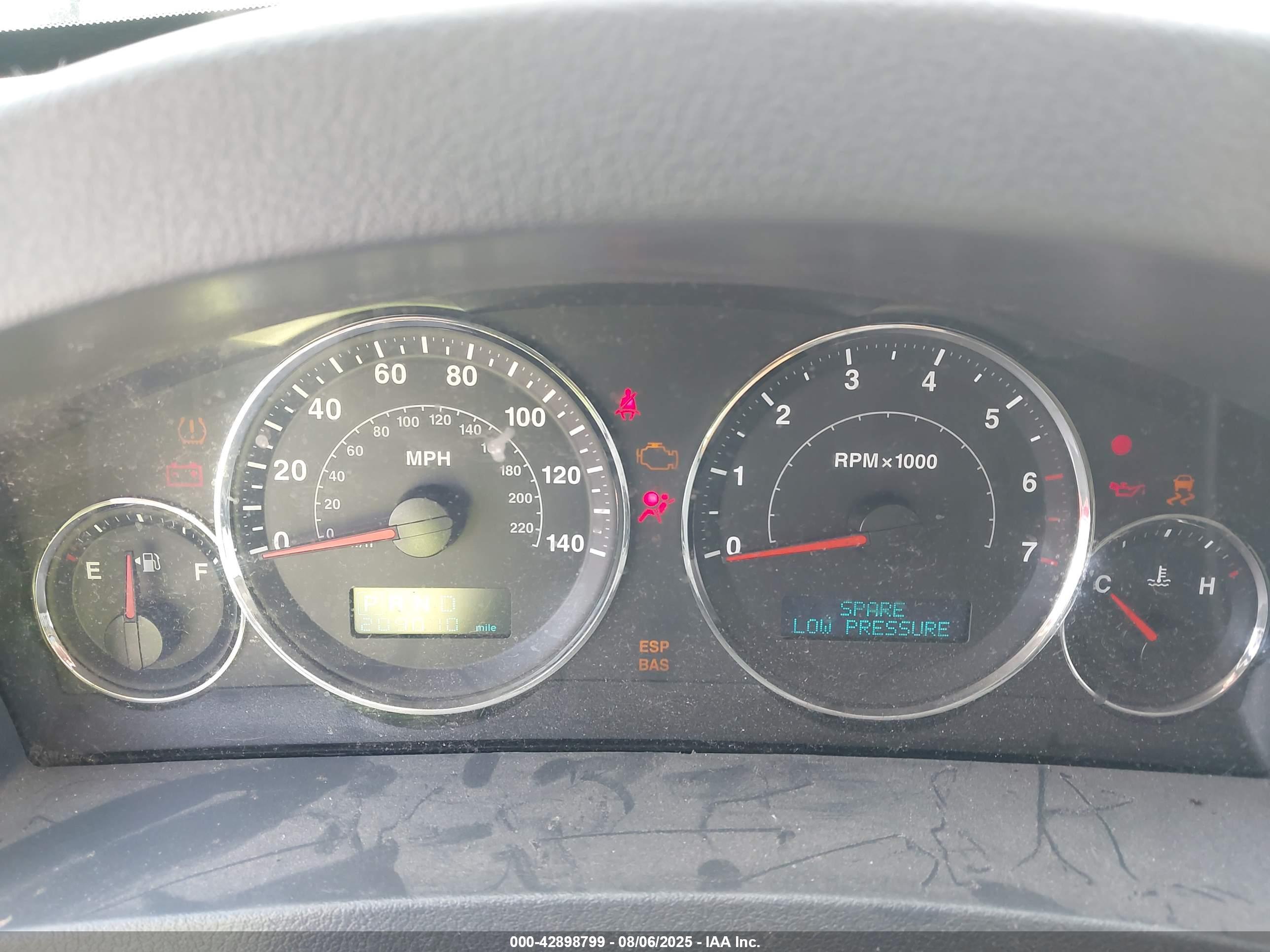 JEEP GRAND image 7