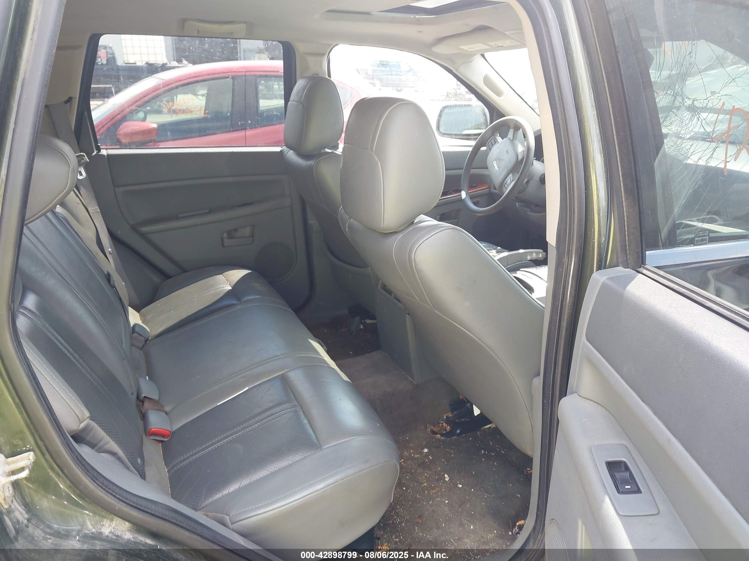 JEEP GRAND image 8