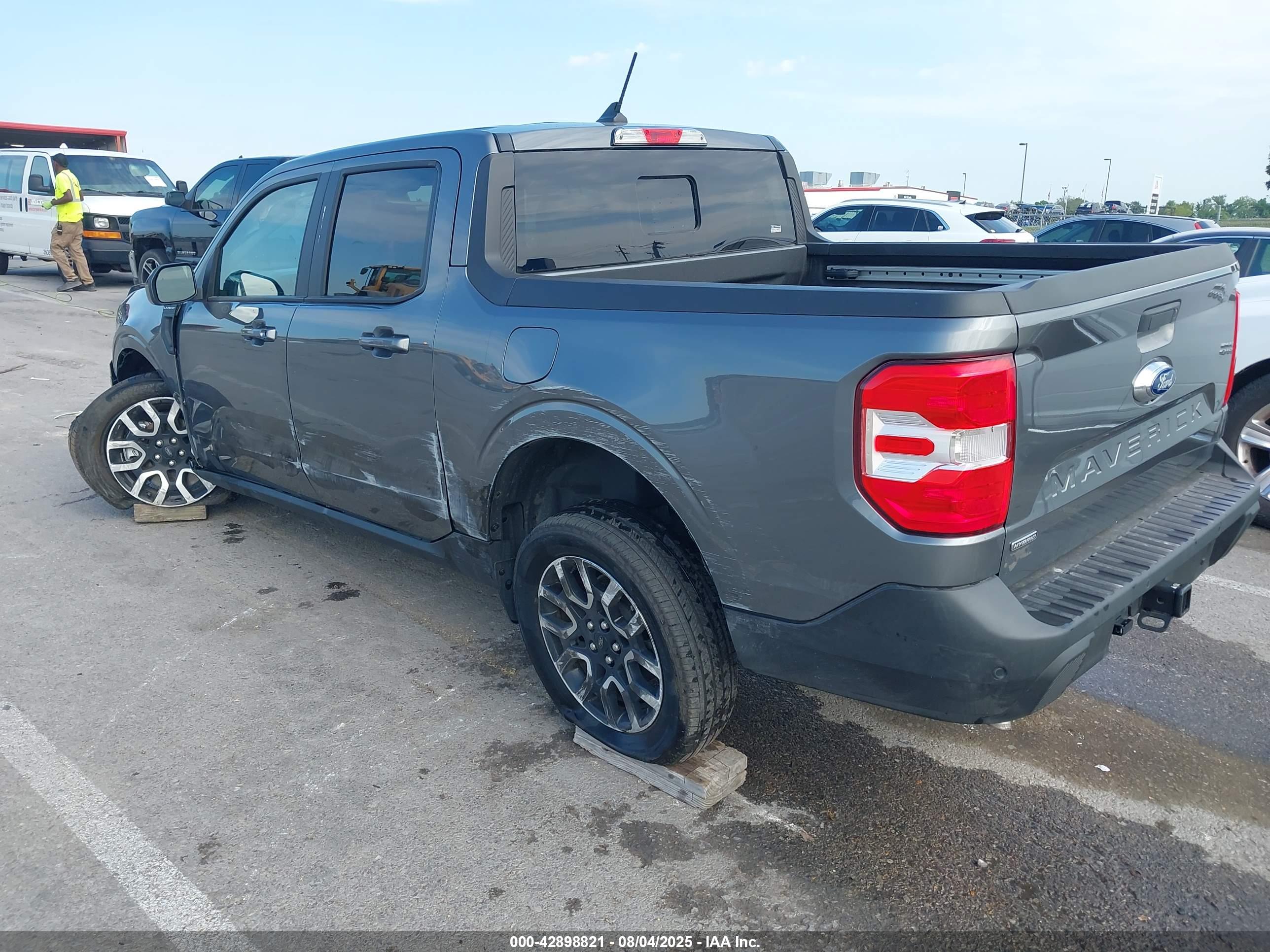 FORD MAVERICK image 3