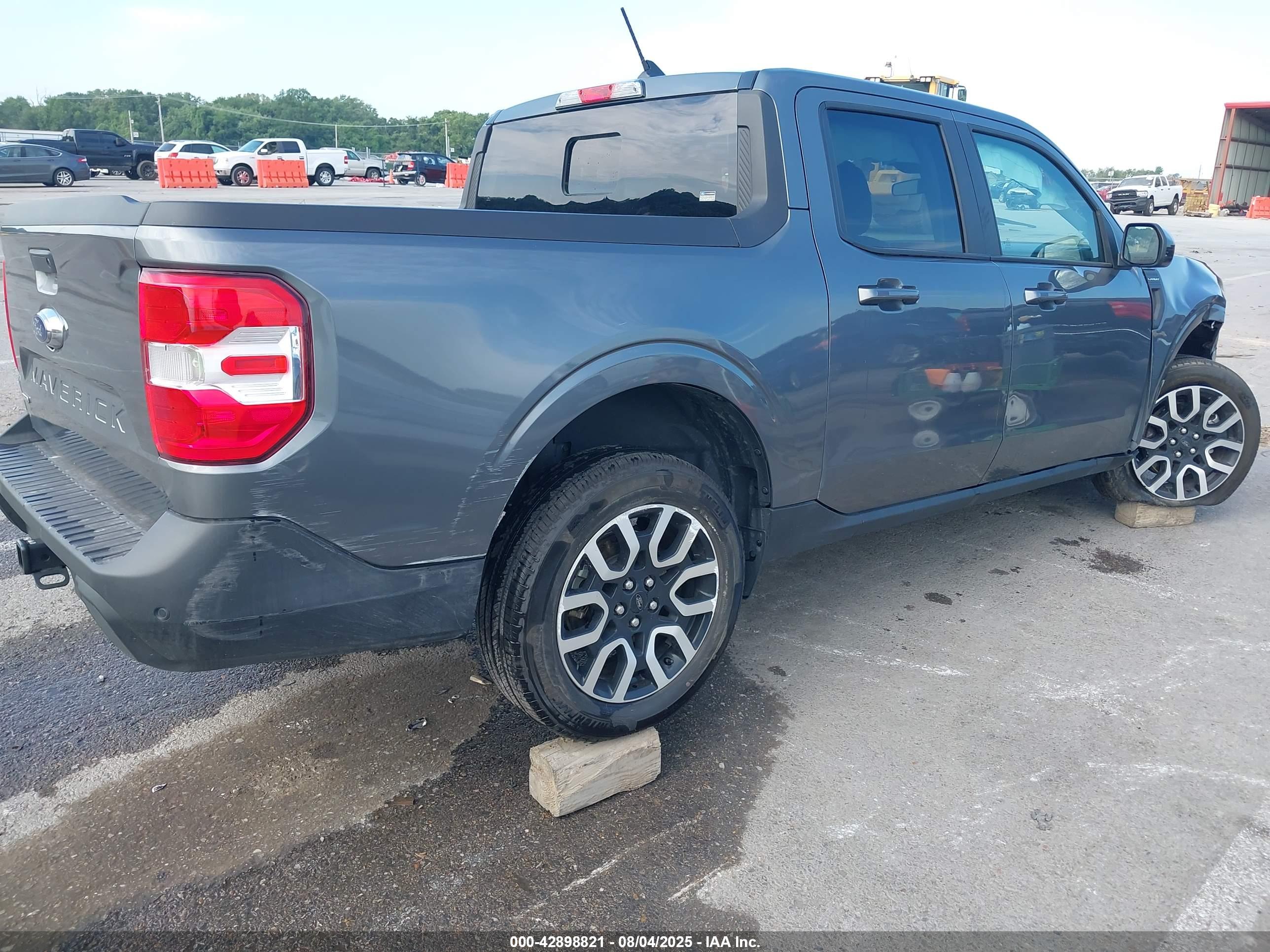 FORD MAVERICK image 4