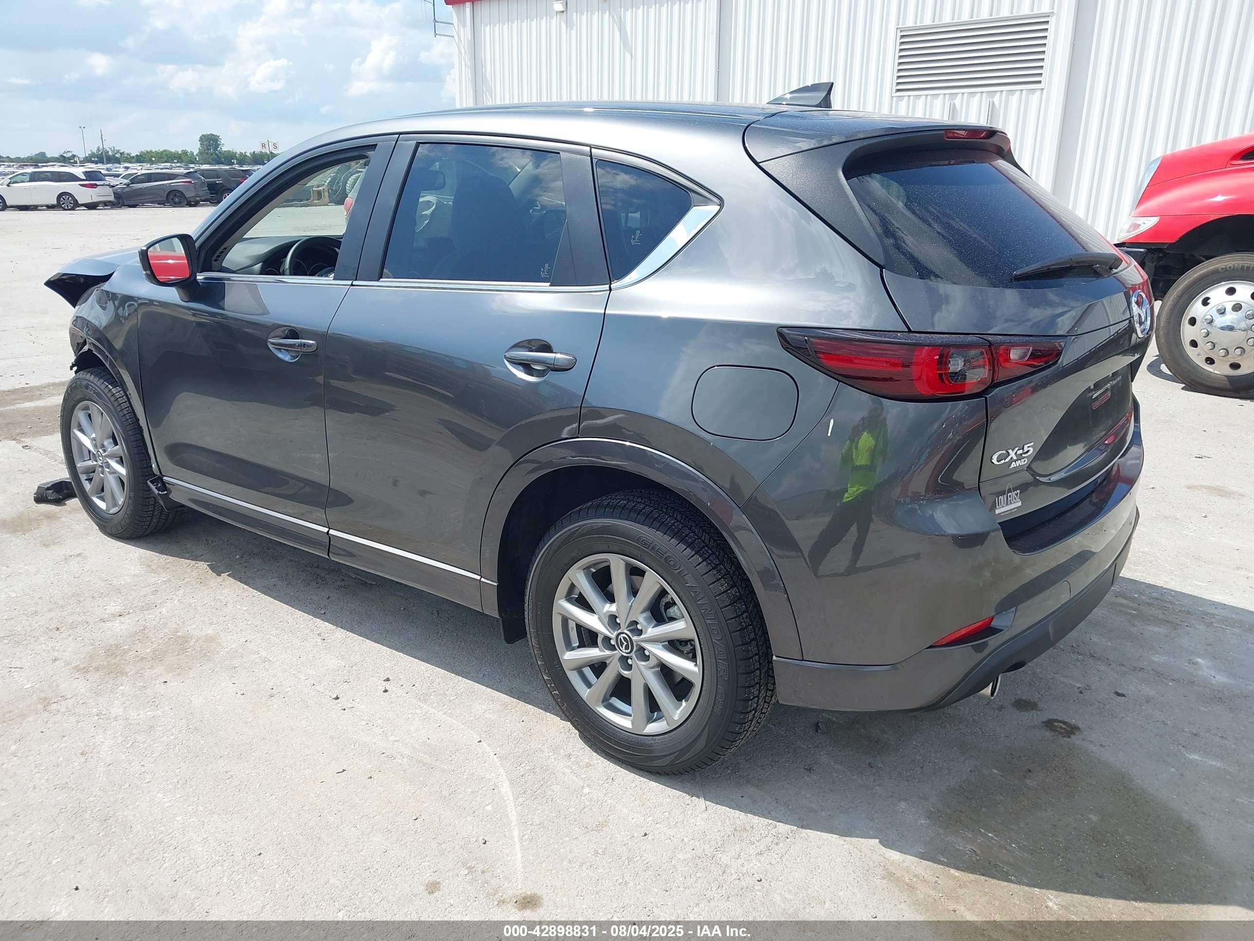 MAZDA CX-5 image 3
