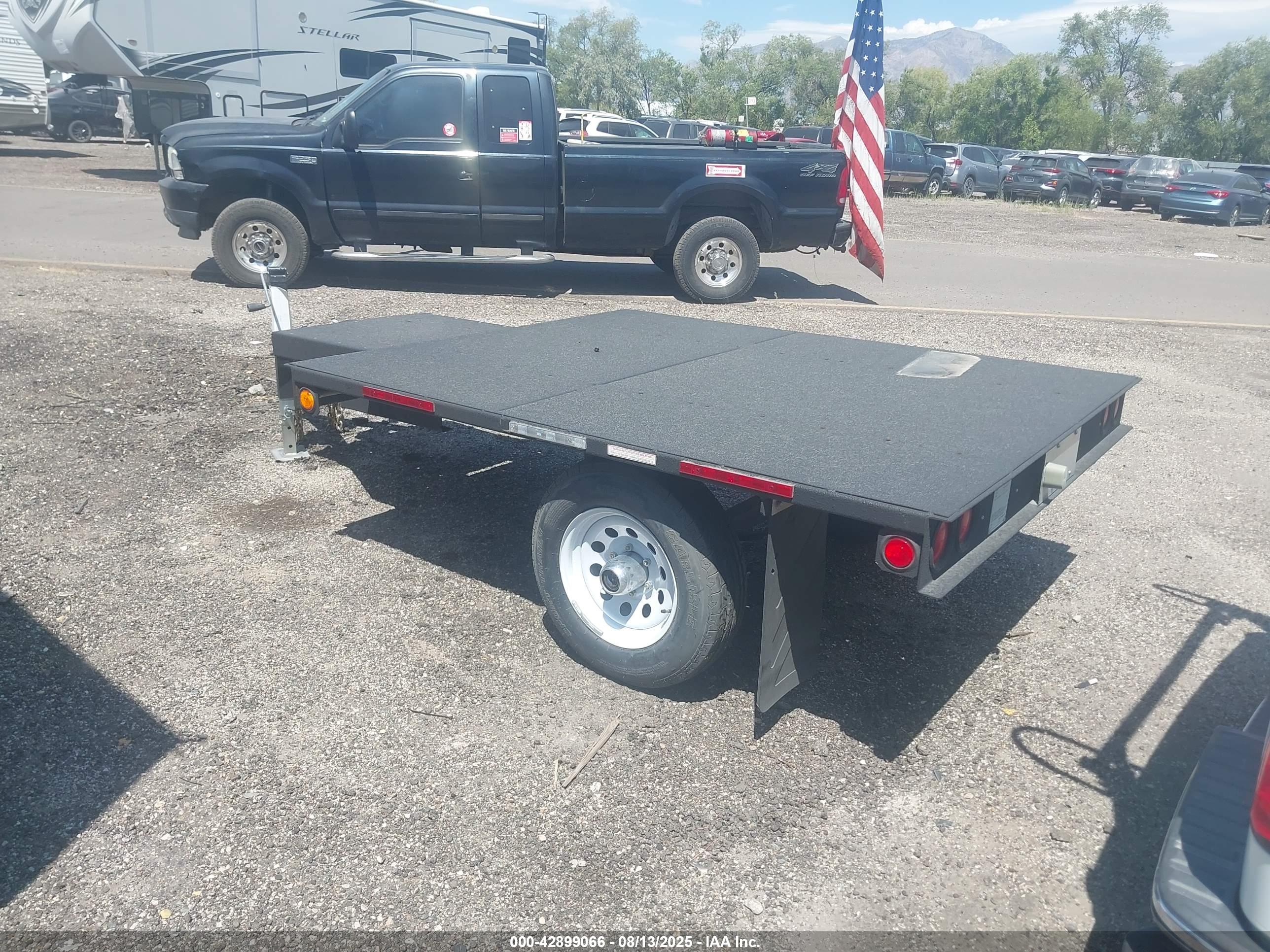 TRAILER LOAD image 3