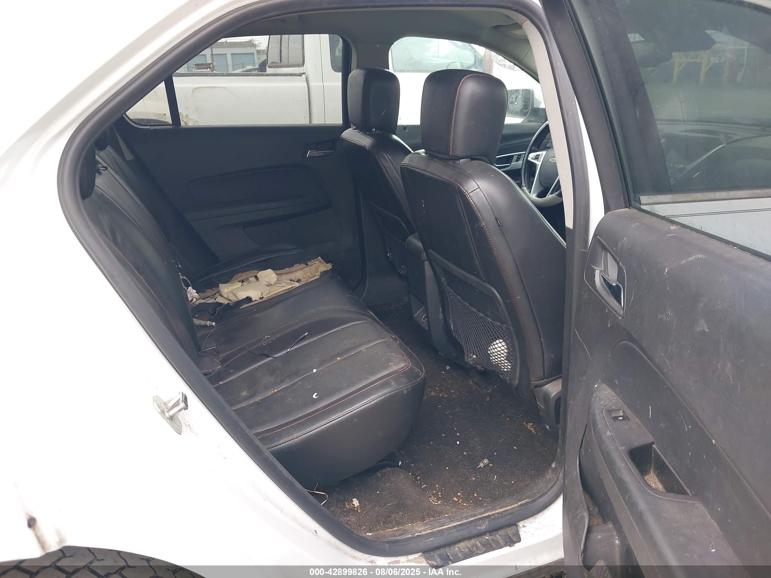 CHEVROLET EQUINOX image 8