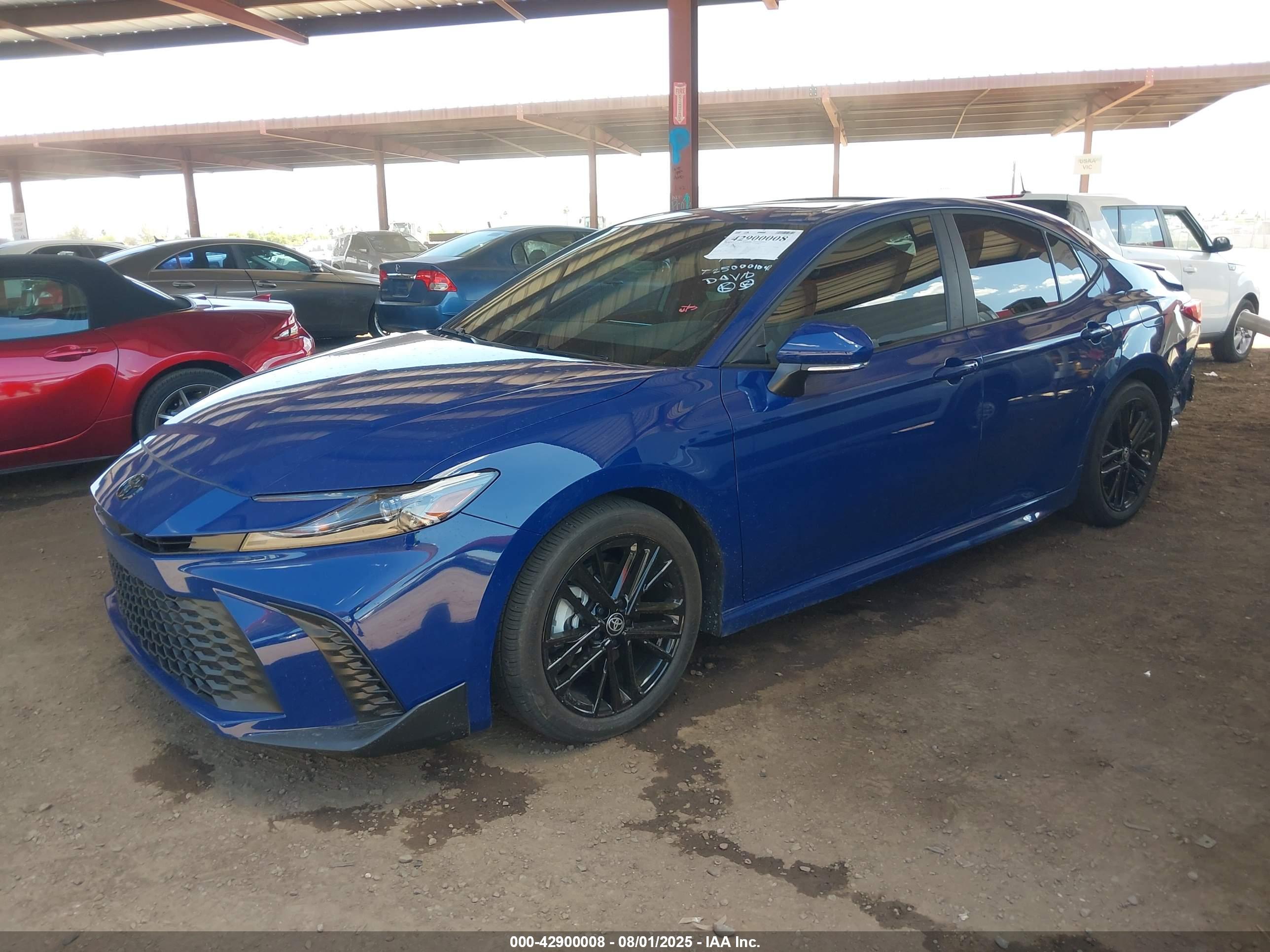 TOYOTA CAMRY image 2
