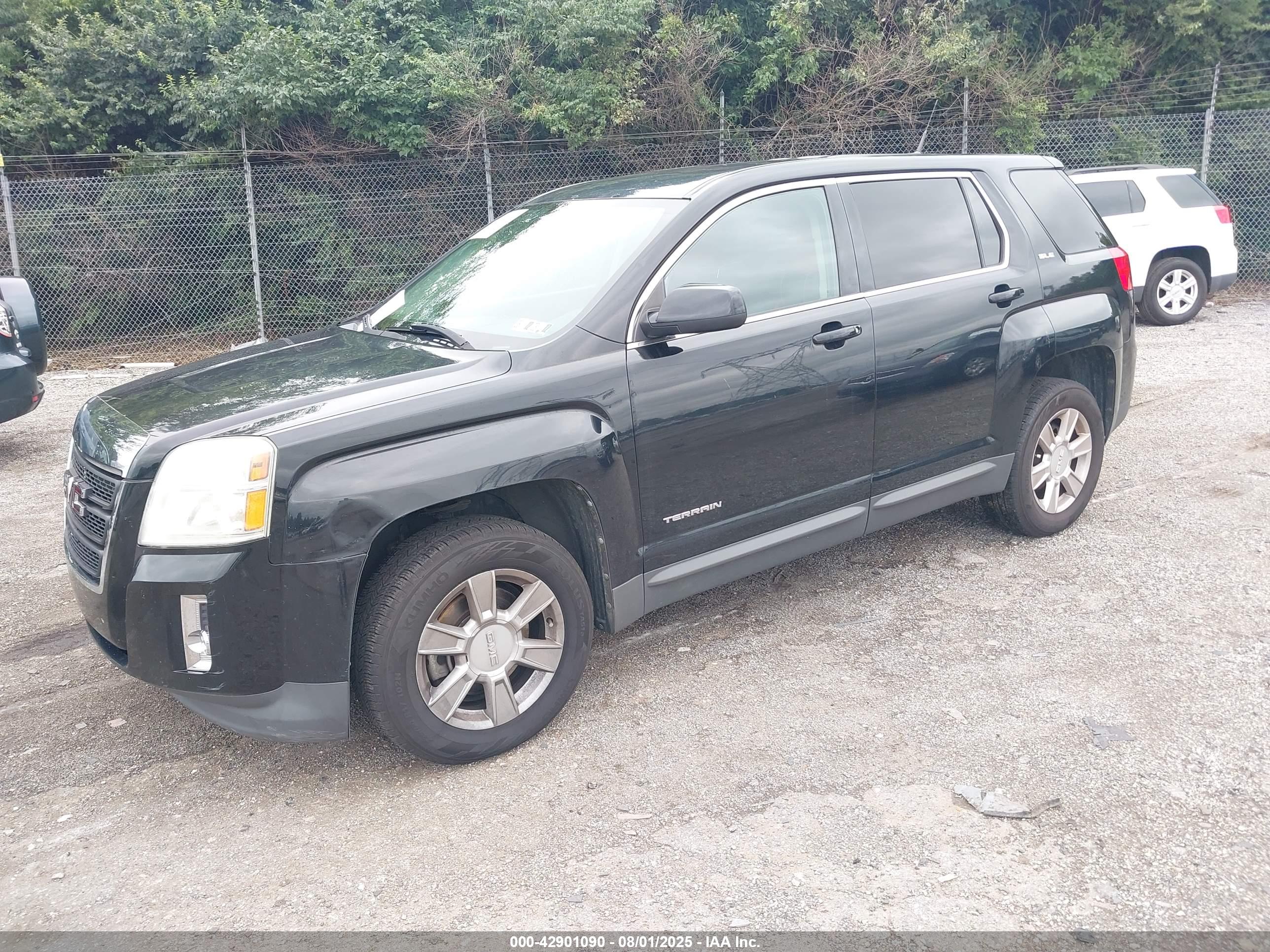 GMC TERRAIN image 2