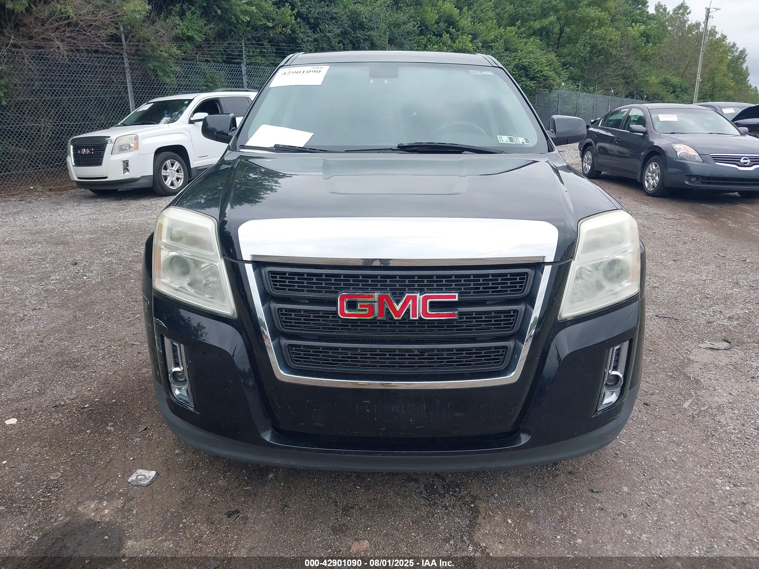 GMC TERRAIN image 6