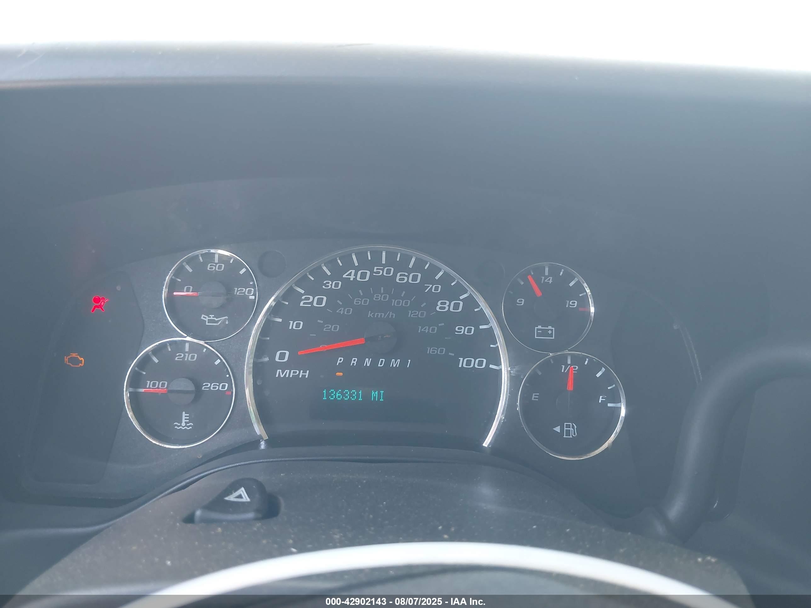 CHEVROLET EXPRESS image 7