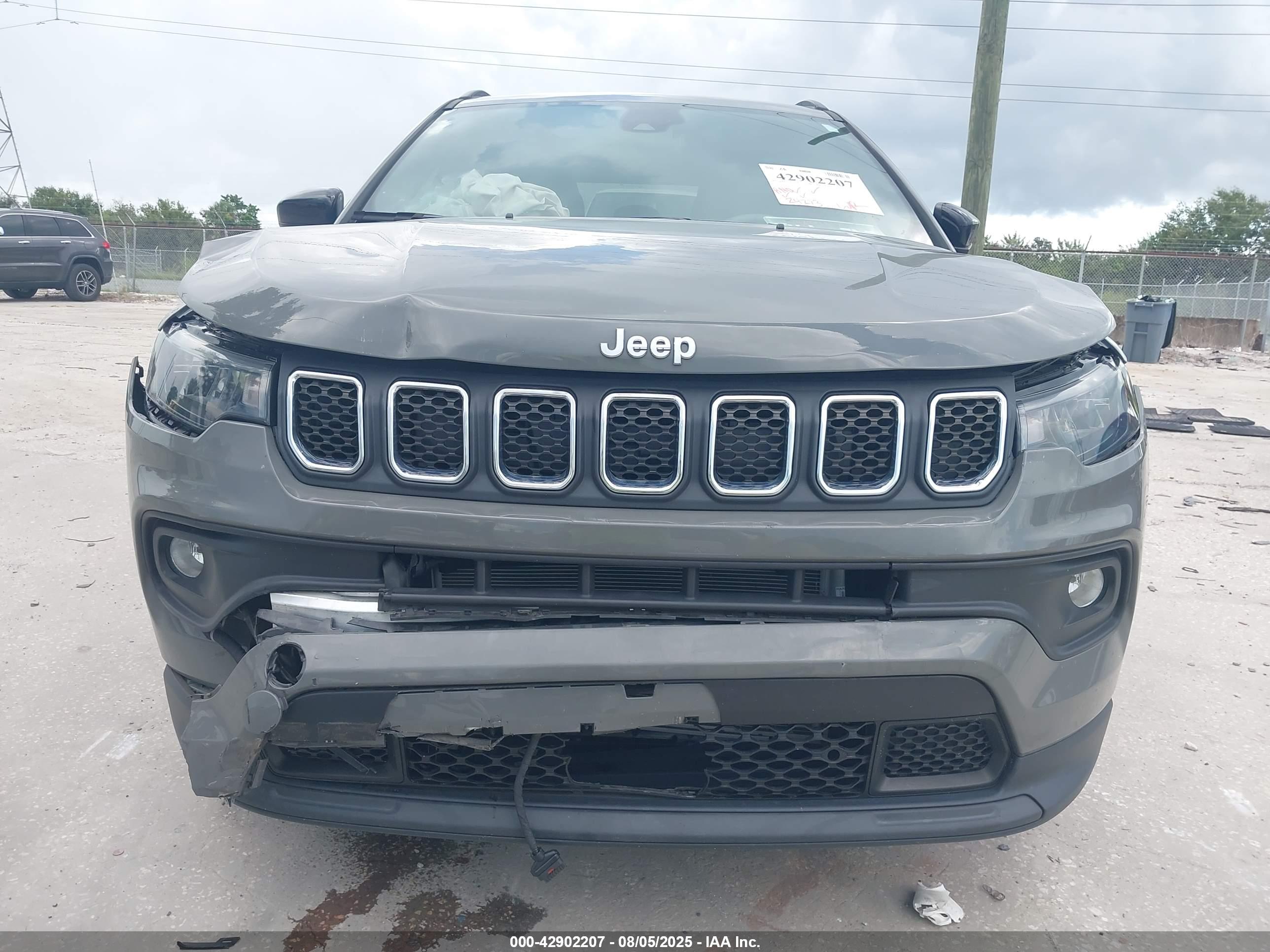 JEEP COMPASS image 6