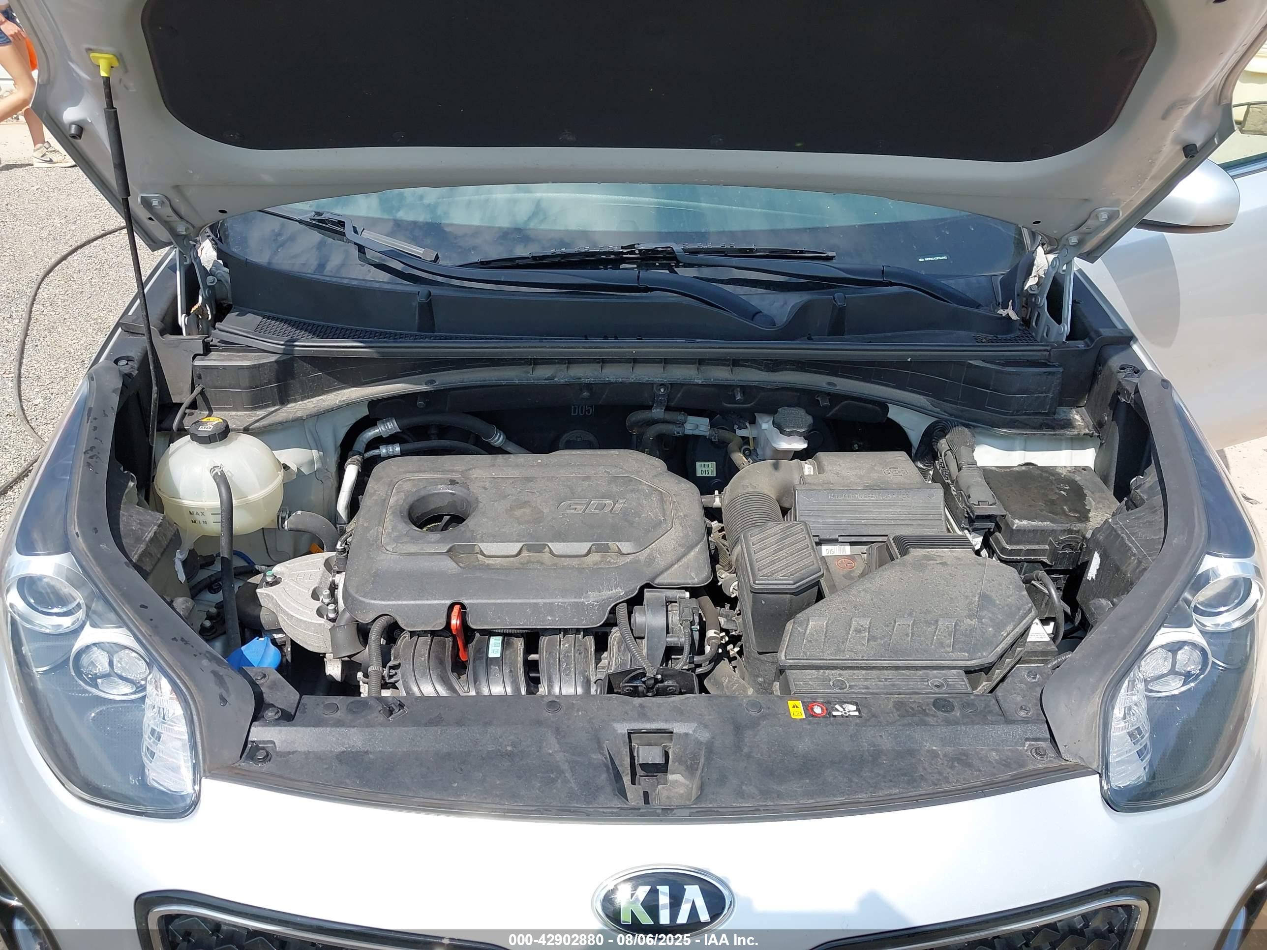 KIA SPORTAGE image 10