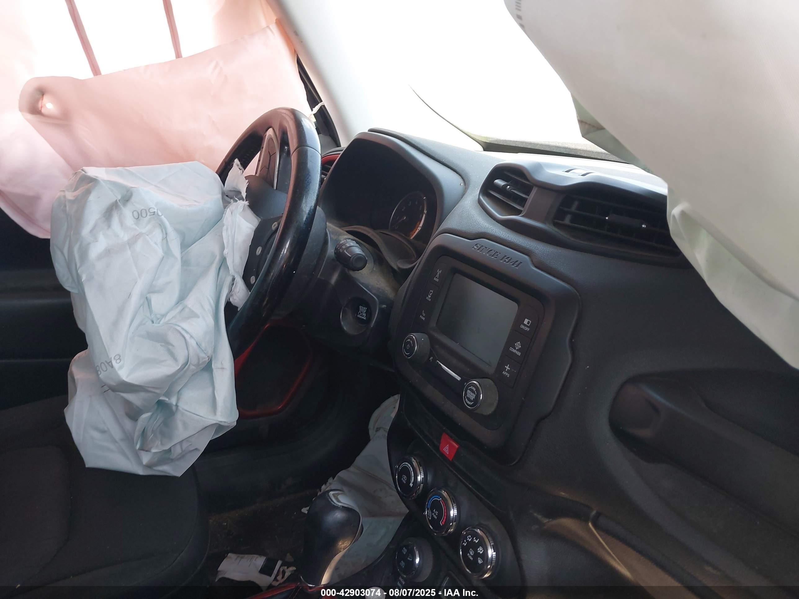 JEEP RENEGADE image 5