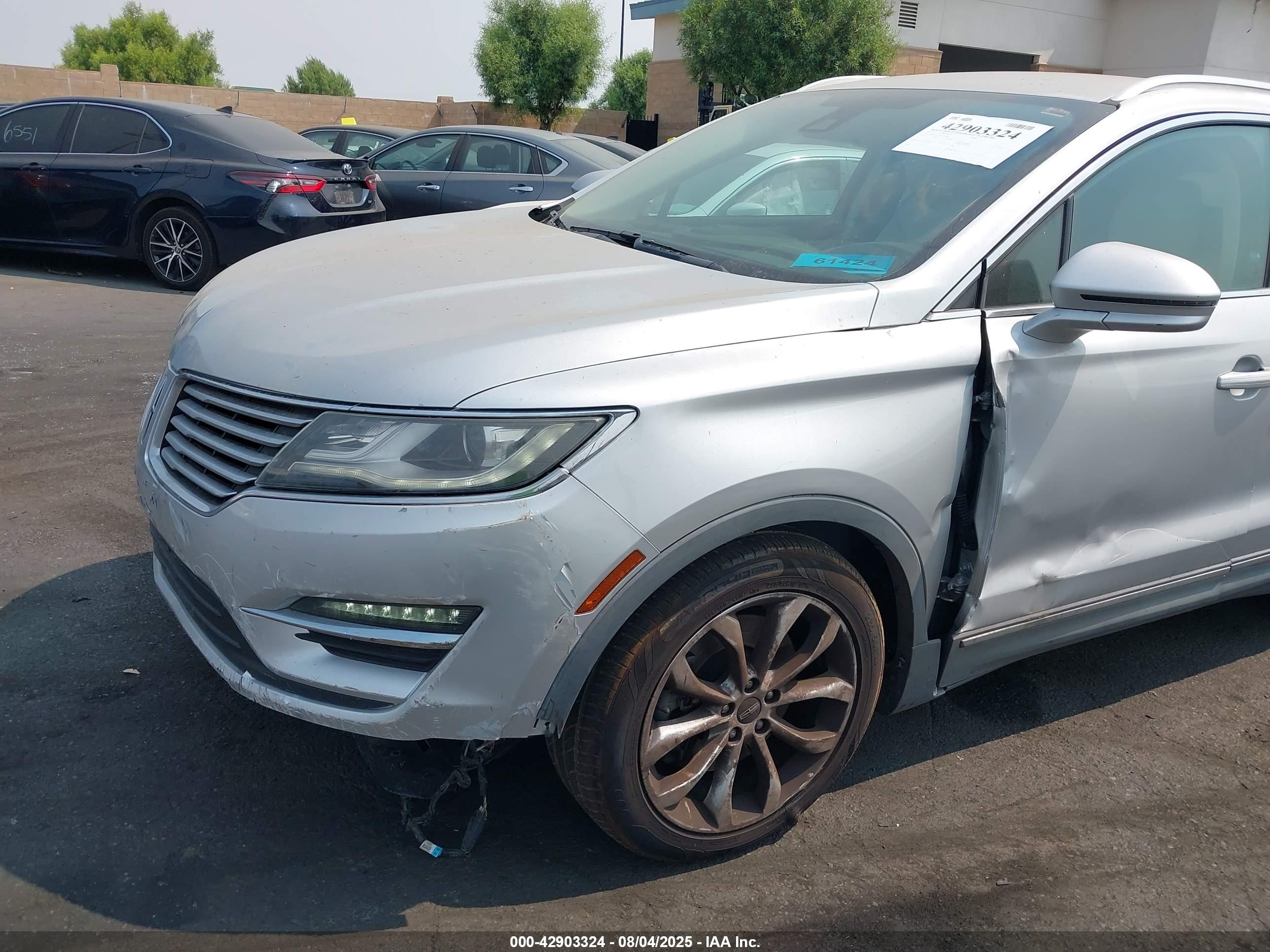 LINCOLN MKC image 6