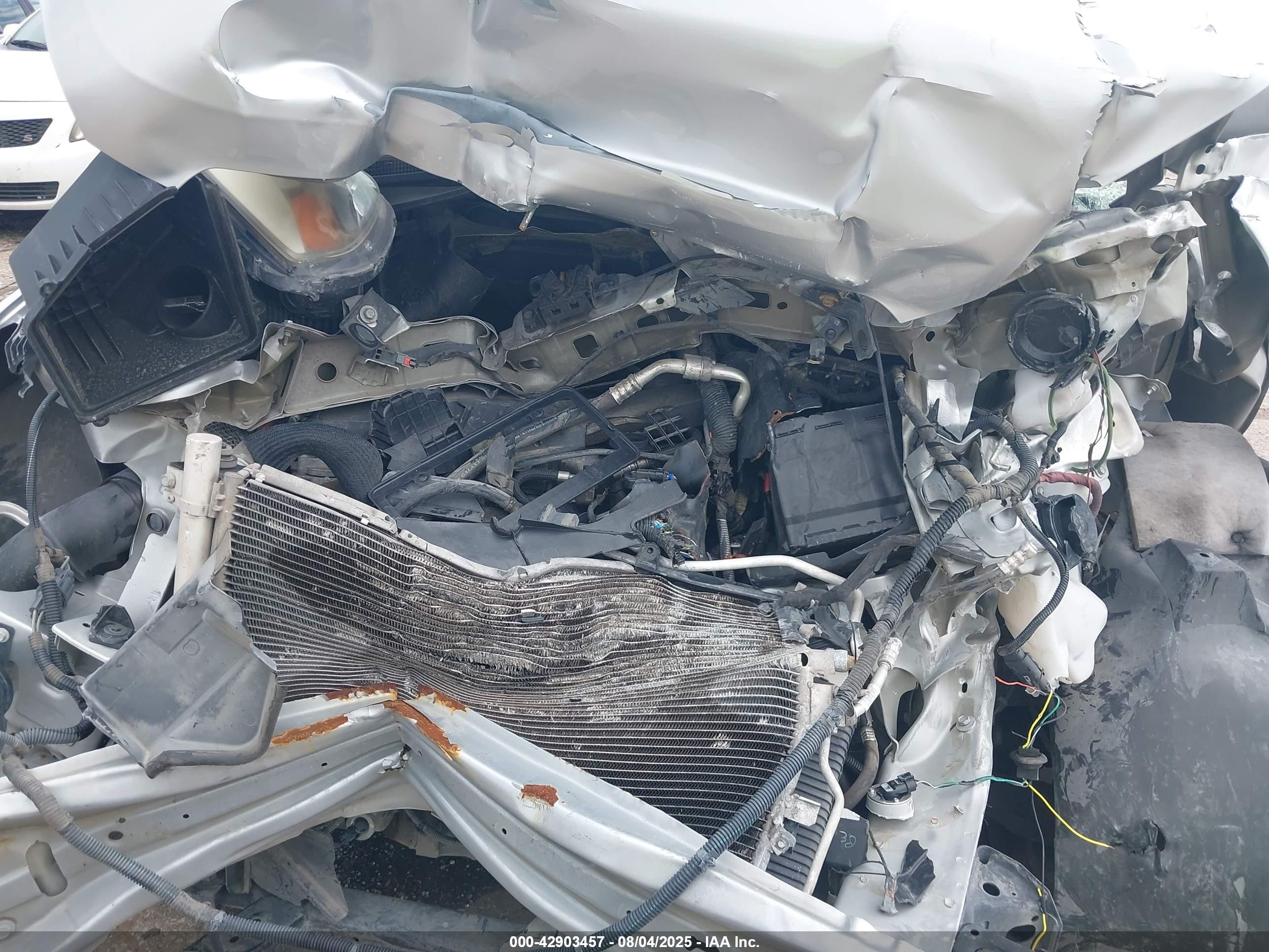 CHEVROLET EQUINOX image 10